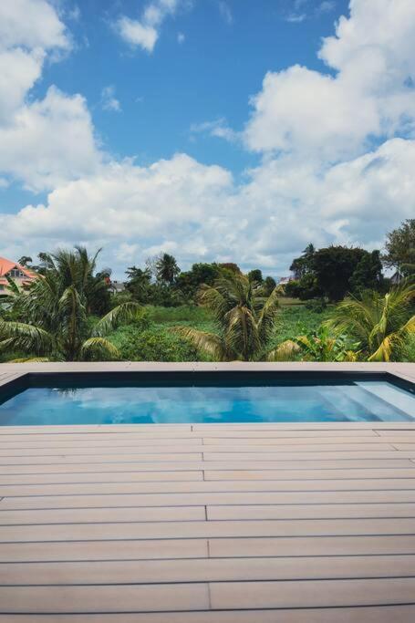 Villa Mahé, Majestueuse villa avec piscine, F4 à Ducos view 5