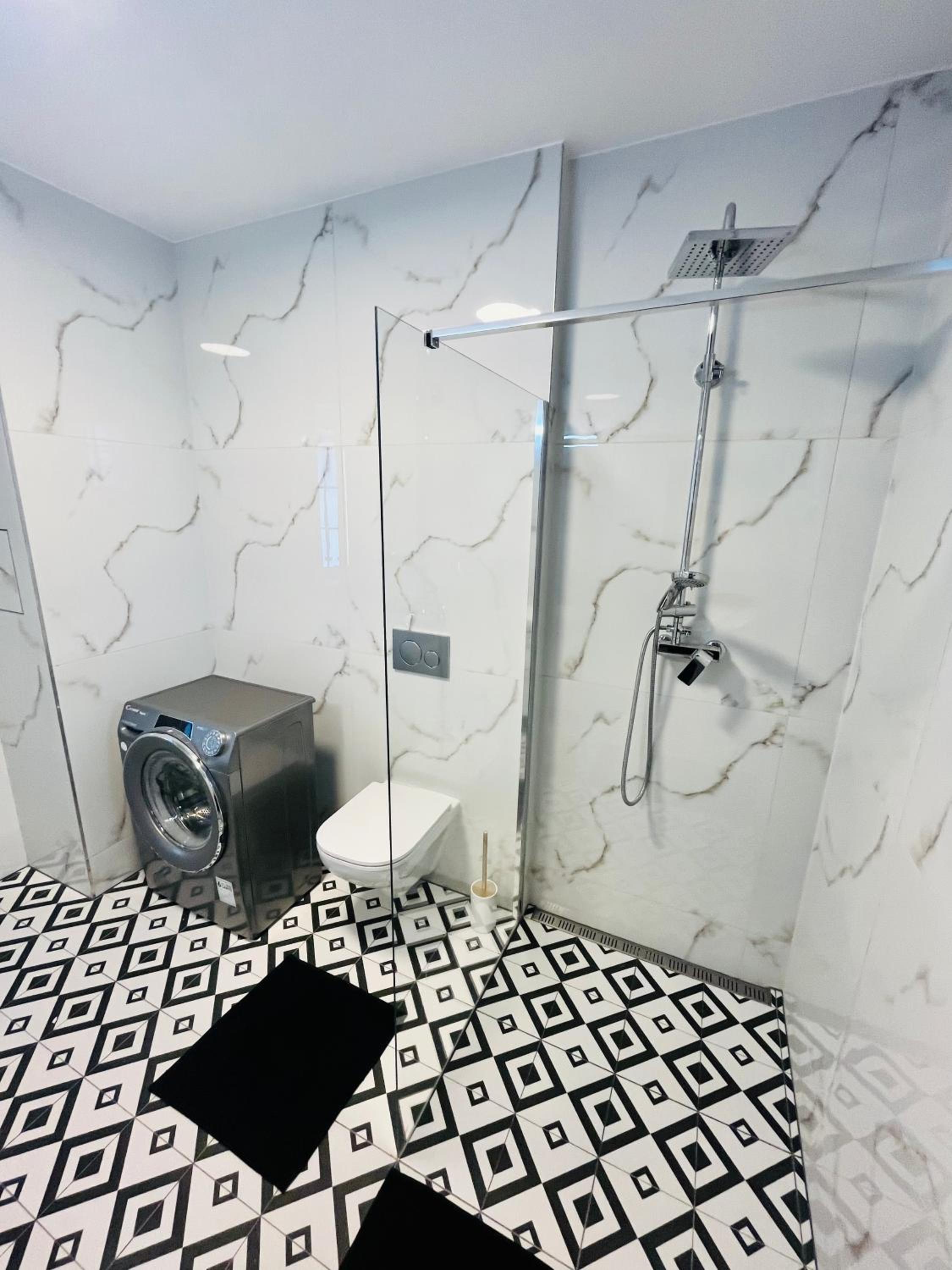 Apartment Riviéra Centrum, private parking and smart check in view 5