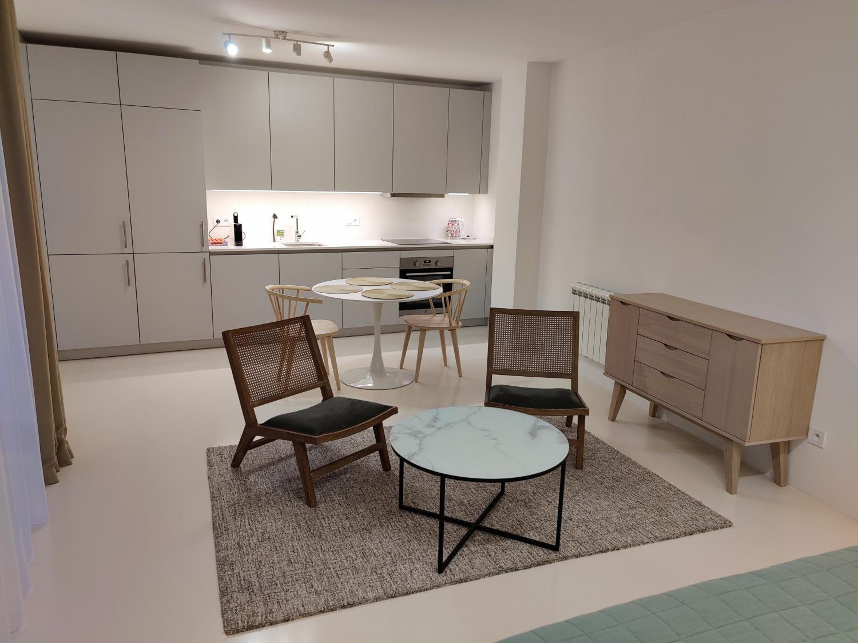 Central Studio with Private Courtyard