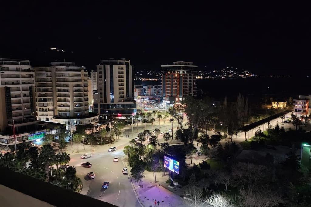 Top-Floor Apartment: Amazing City & Sea View