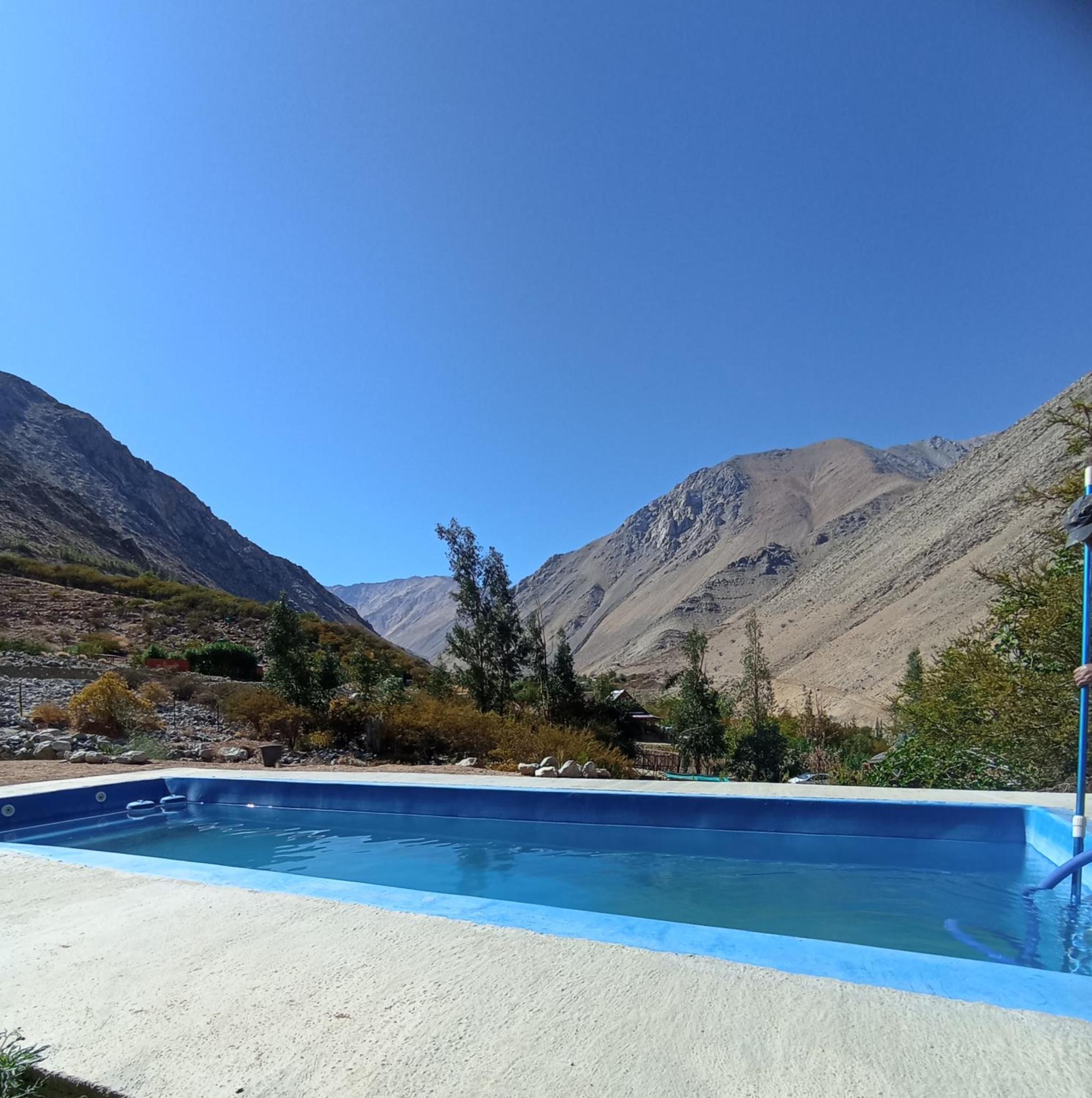 Hermosa cabaña para 4 personas-Cochiguaz Valle de Elqui