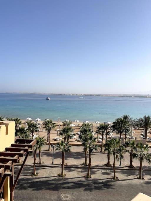 Charming seafront flat