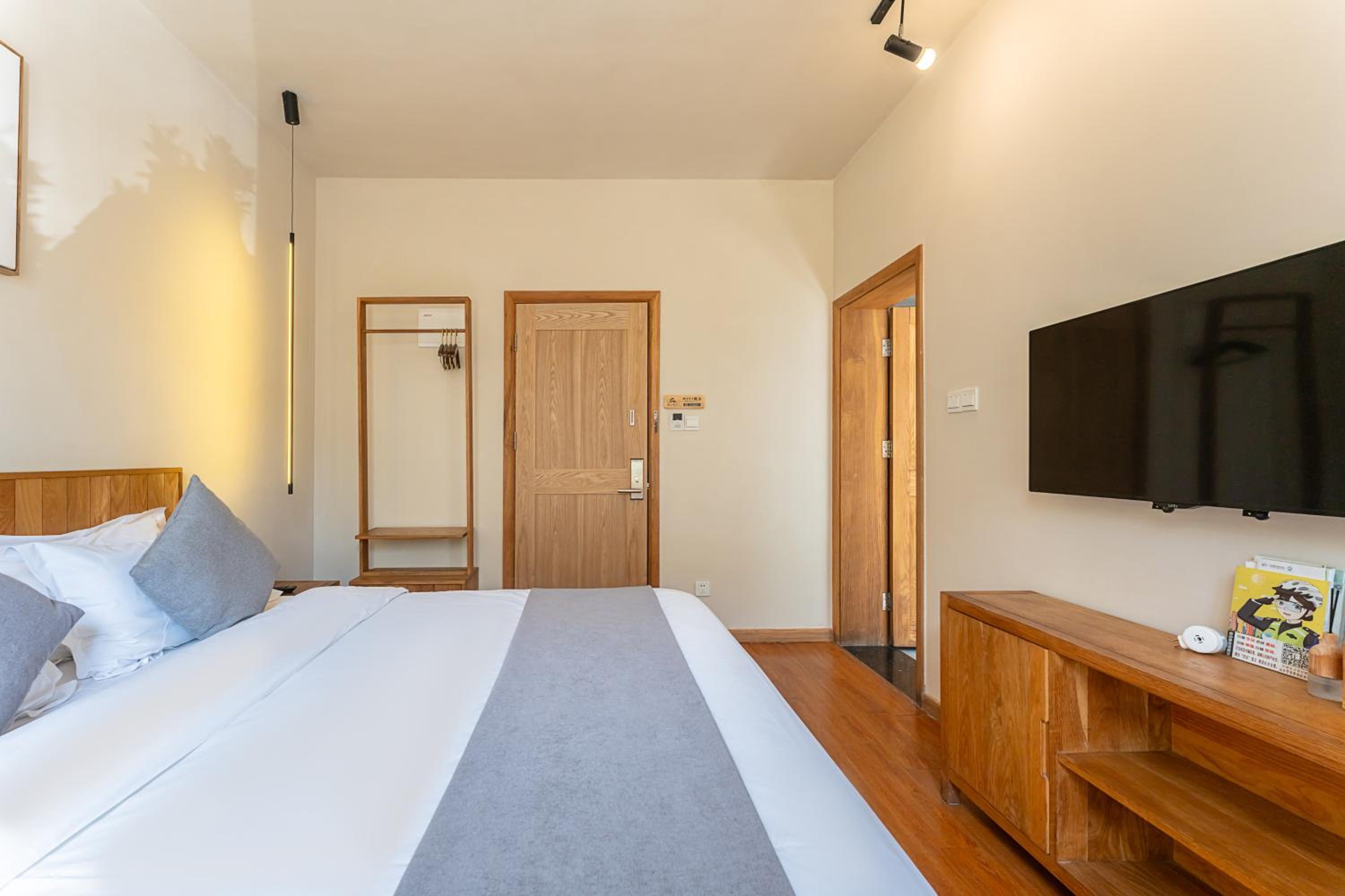 Hangzhou West Lake Yueshang Yunshe Boutique Homestay