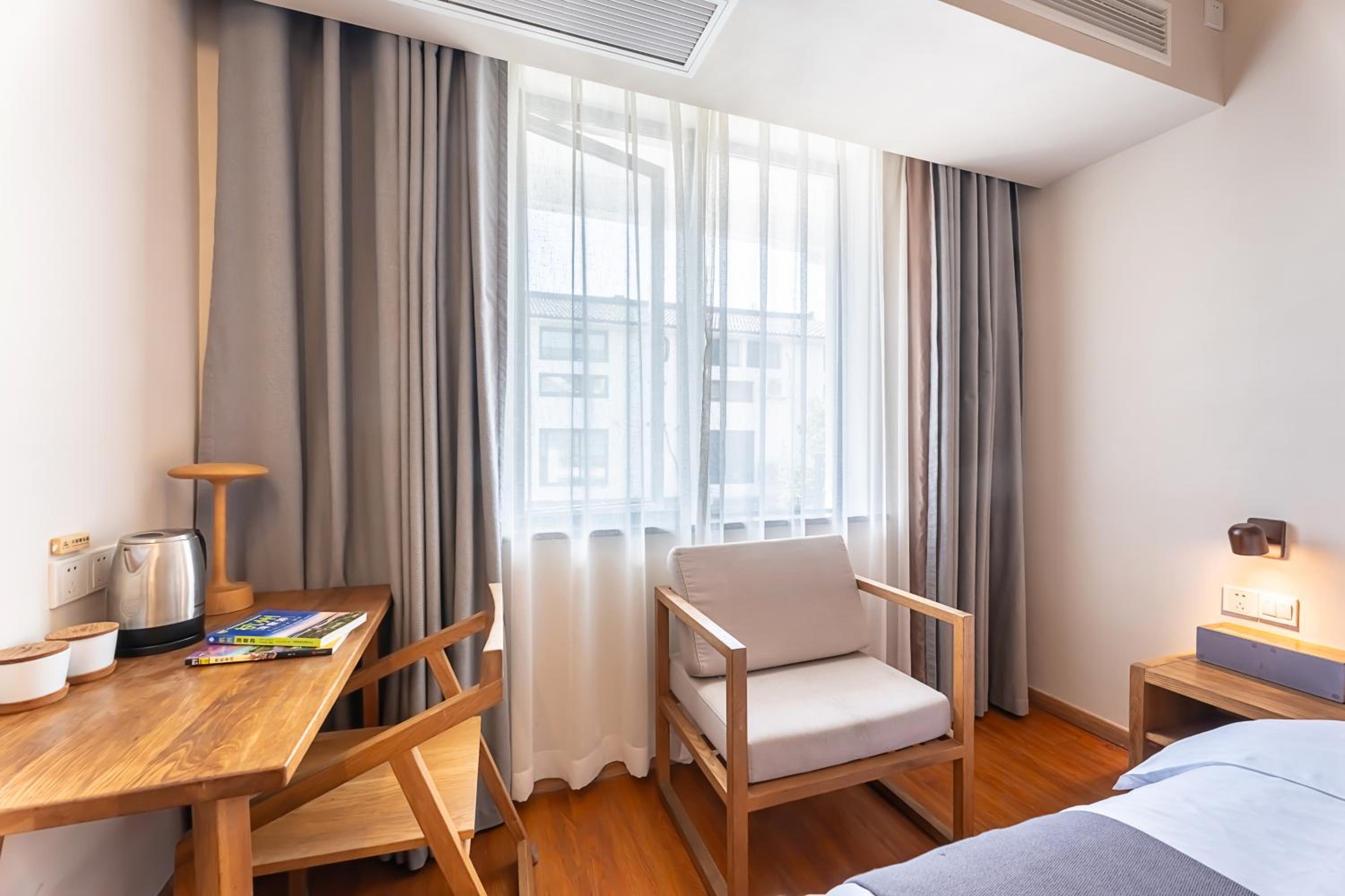 Hangzhou West Lake Yueshang Yunshe Boutique Homestay