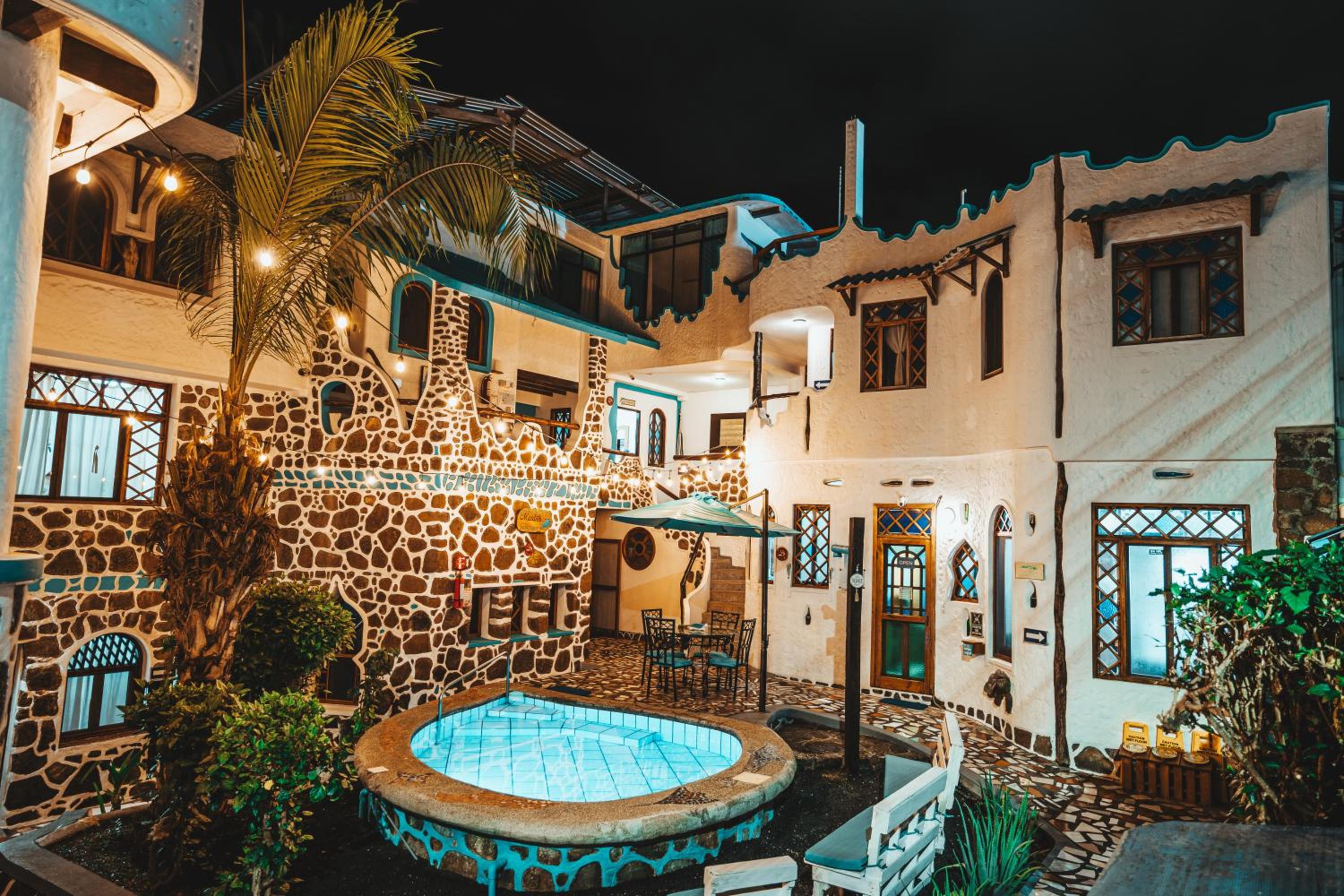 Hotel Maidith Galapagos Inn - Image 1