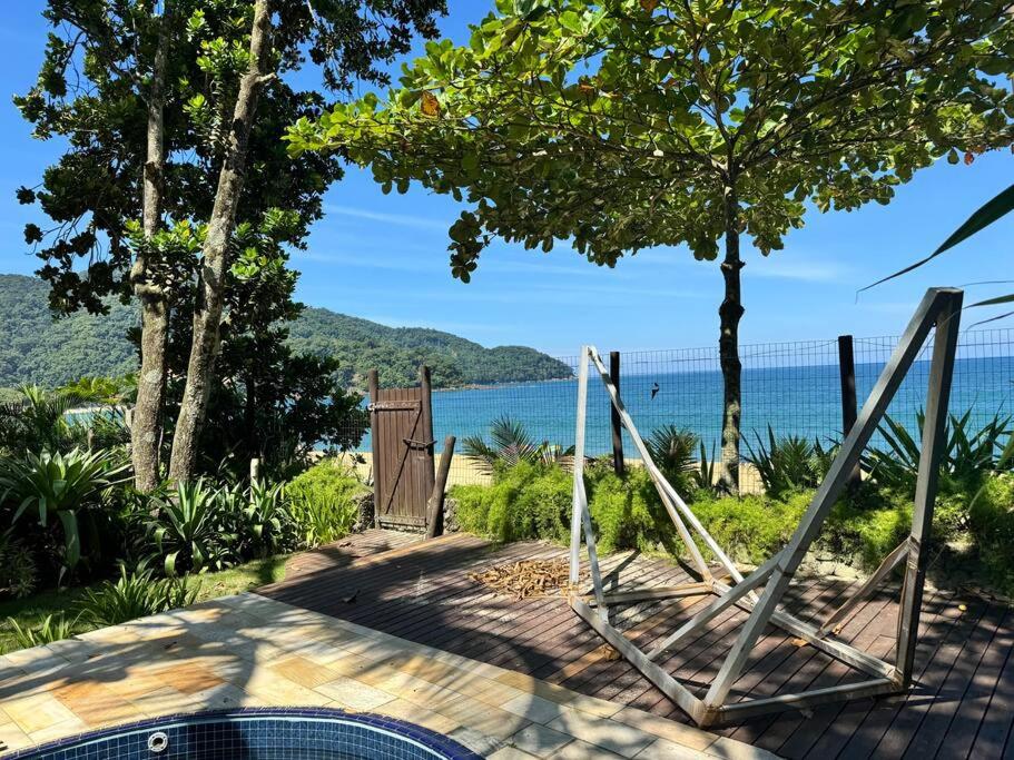 Linda casa Pé na Areia