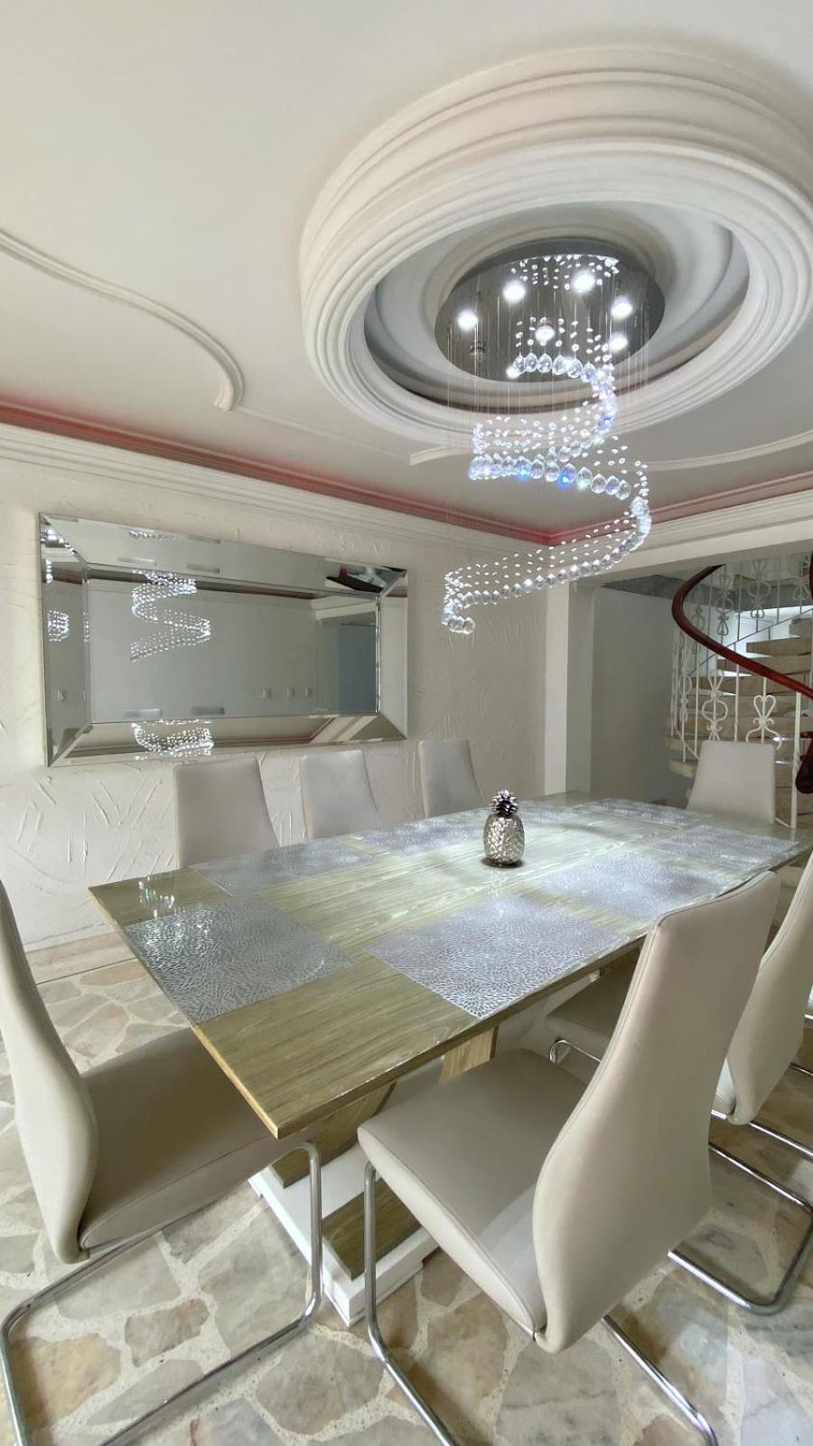5-star luxury house