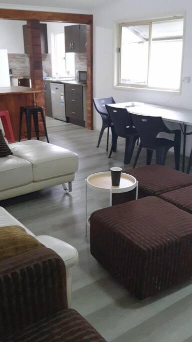 Hunter Valley Escape 4BR 2 Bath Work & Leisure
