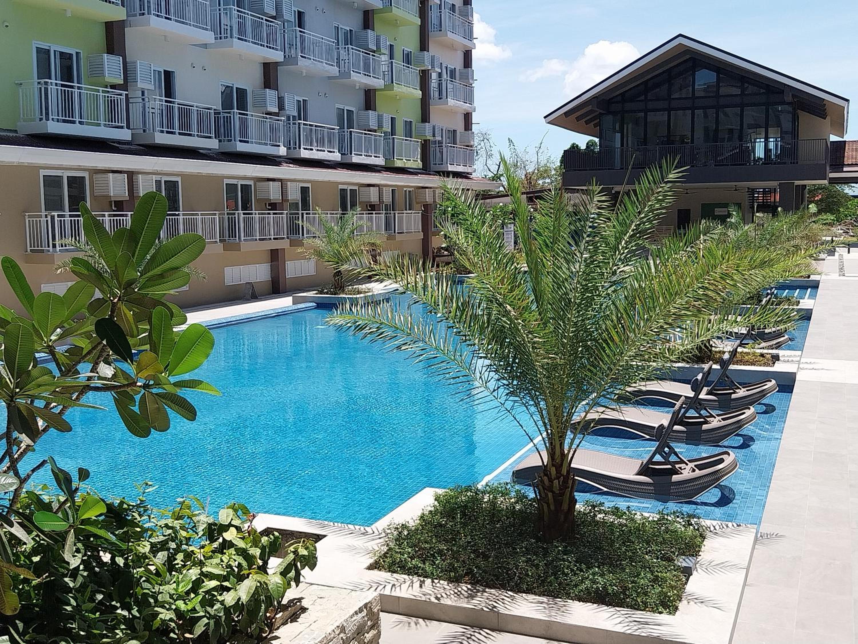 Stay & Fly at Amani Grand Airport Studio with Pool Gym Netflix Fast WiFi 3 Guests view 2