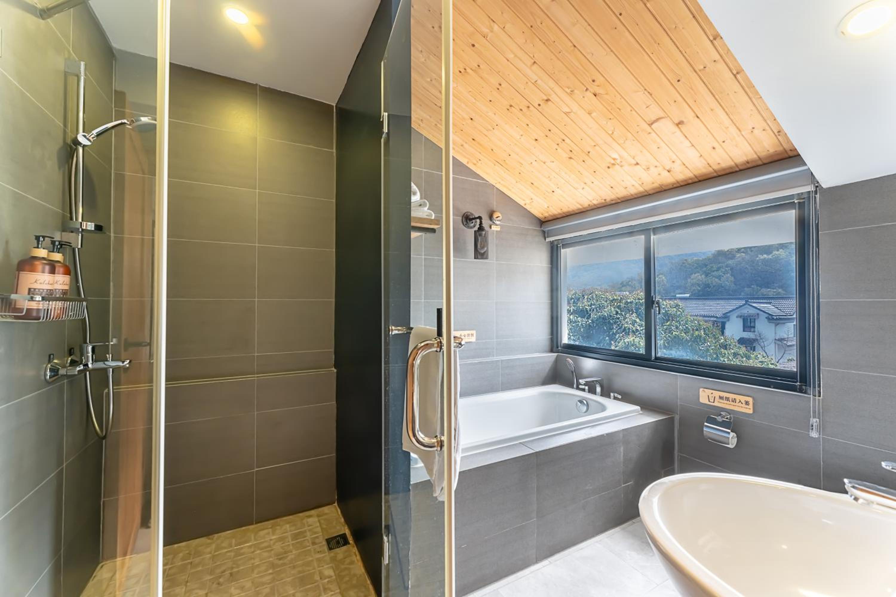 Hangzhou West Lake Yueshang Yunshe Boutique Homestay