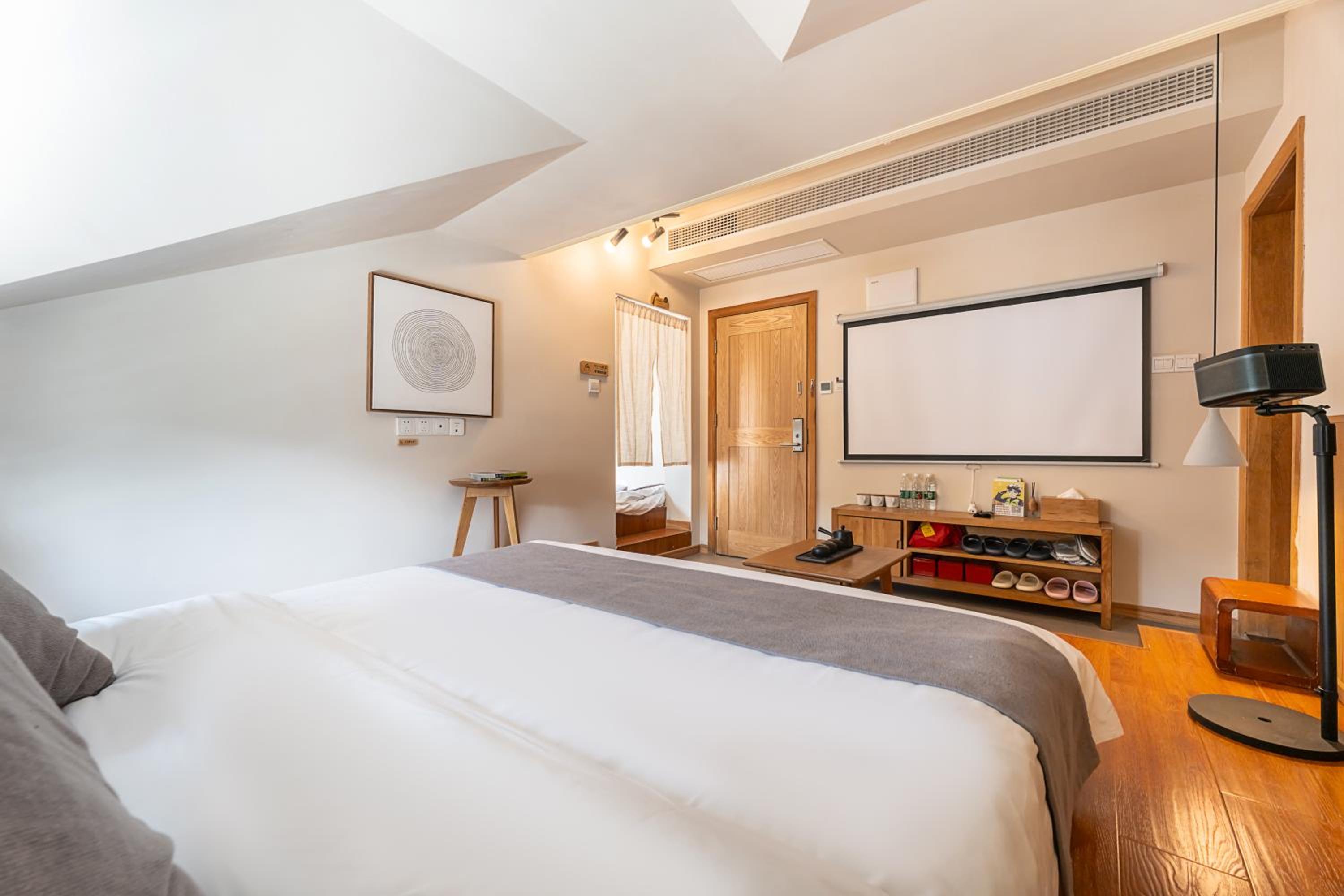Hangzhou West Lake Yueshang Yunshe Boutique Homestay