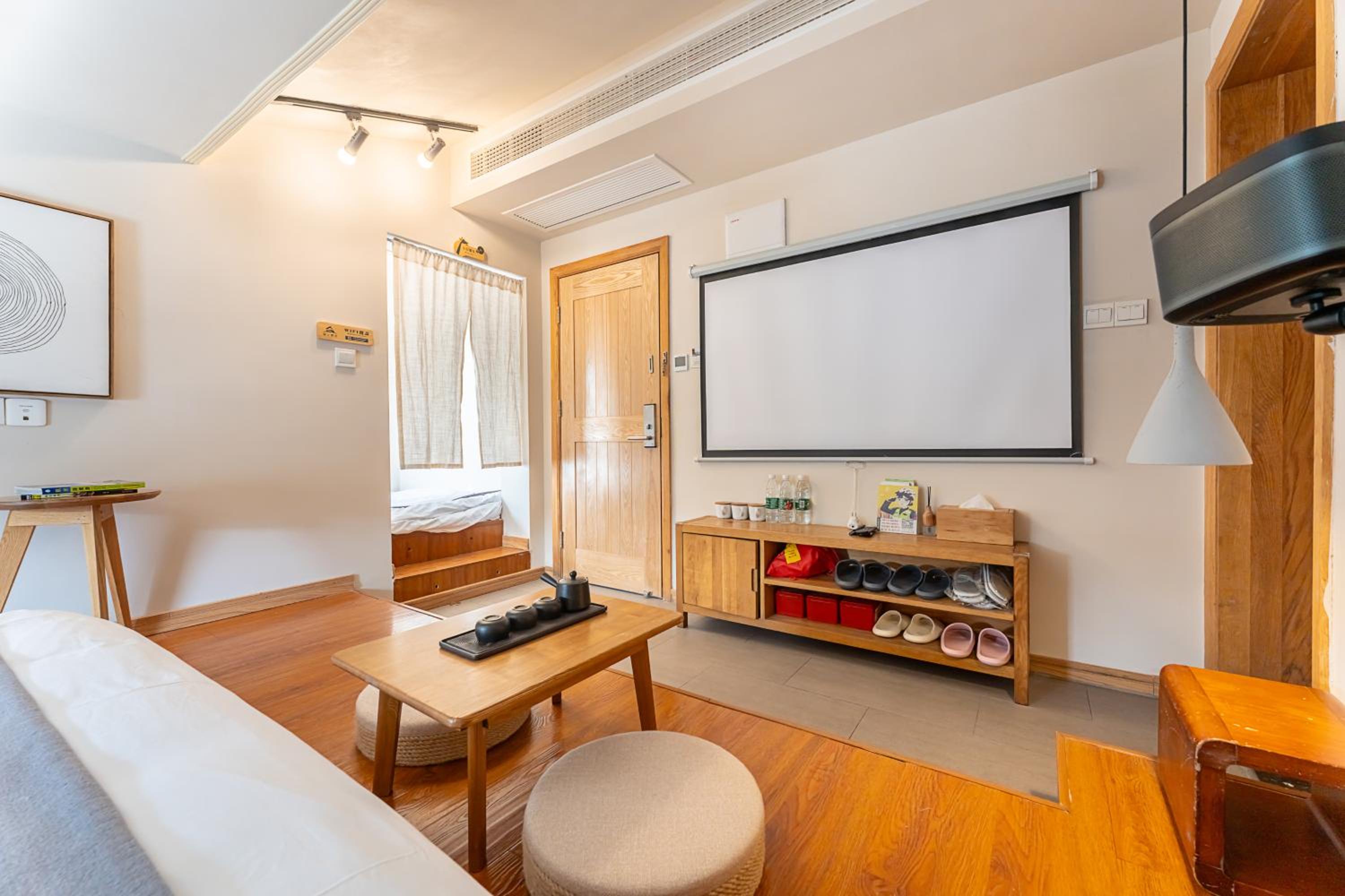 Hangzhou West Lake Yueshang Yunshe Boutique Homestay
