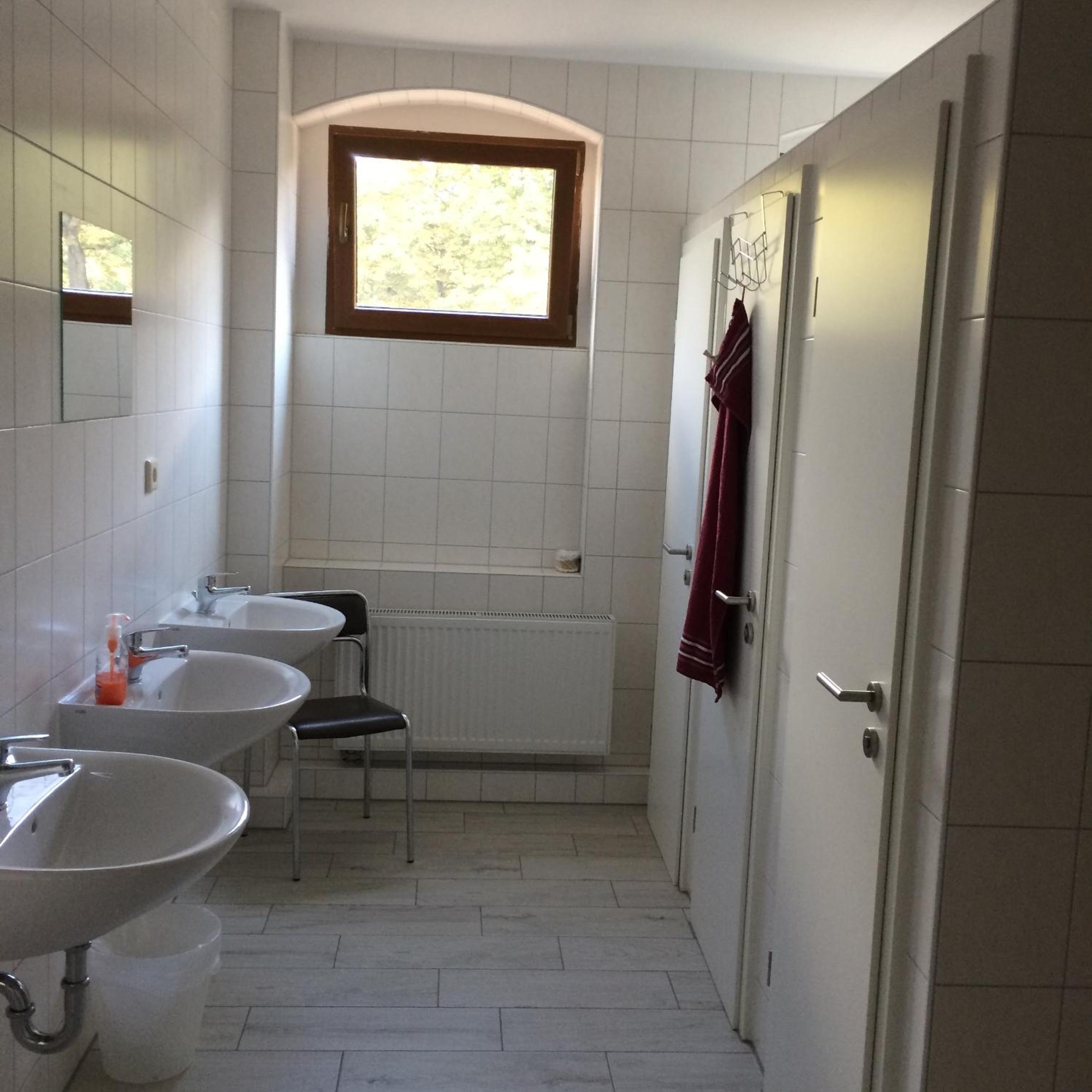 Sefano Nossen en Nossen — bathroom
