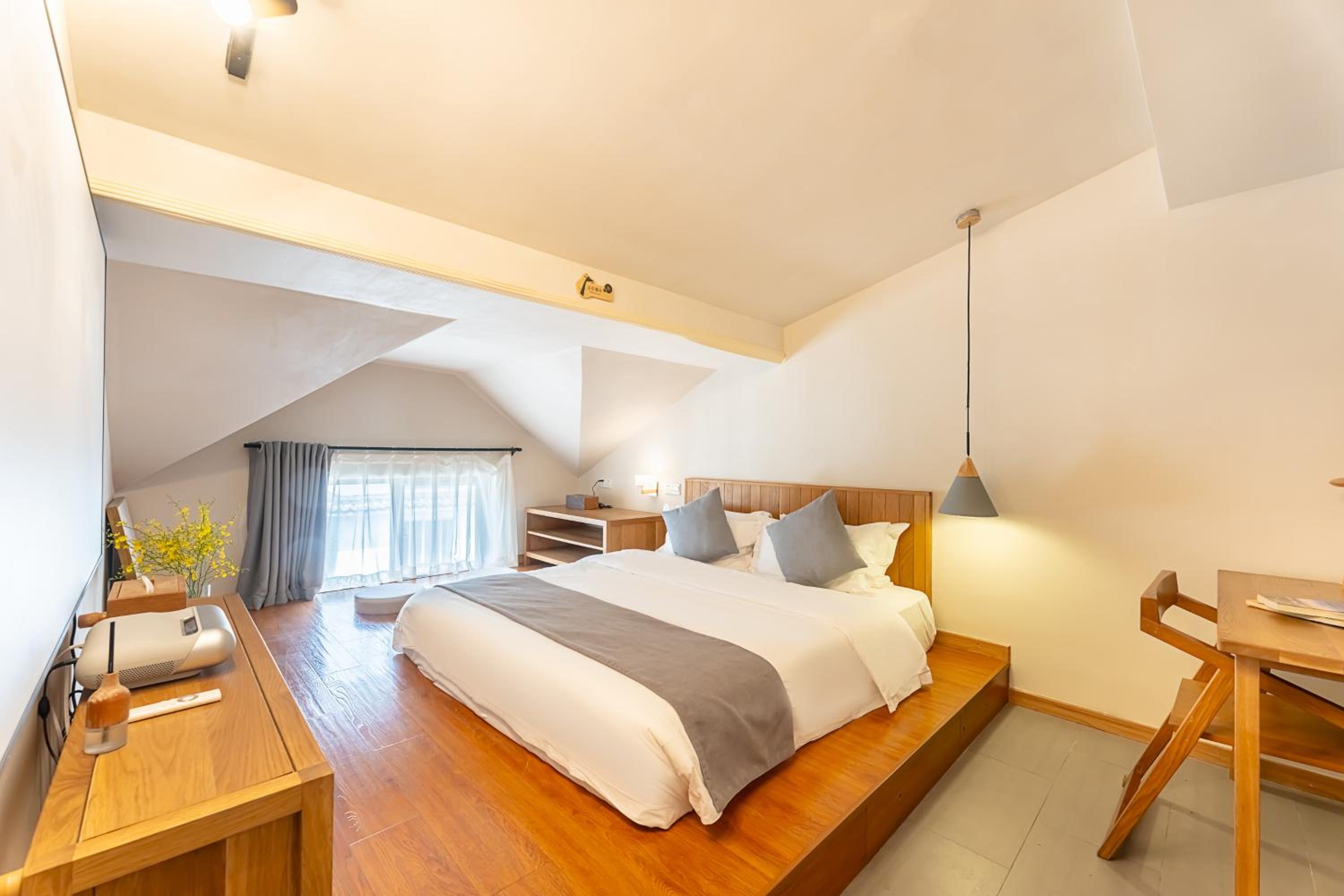 Hangzhou West Lake Yueshang Yunshe Boutique Homestay