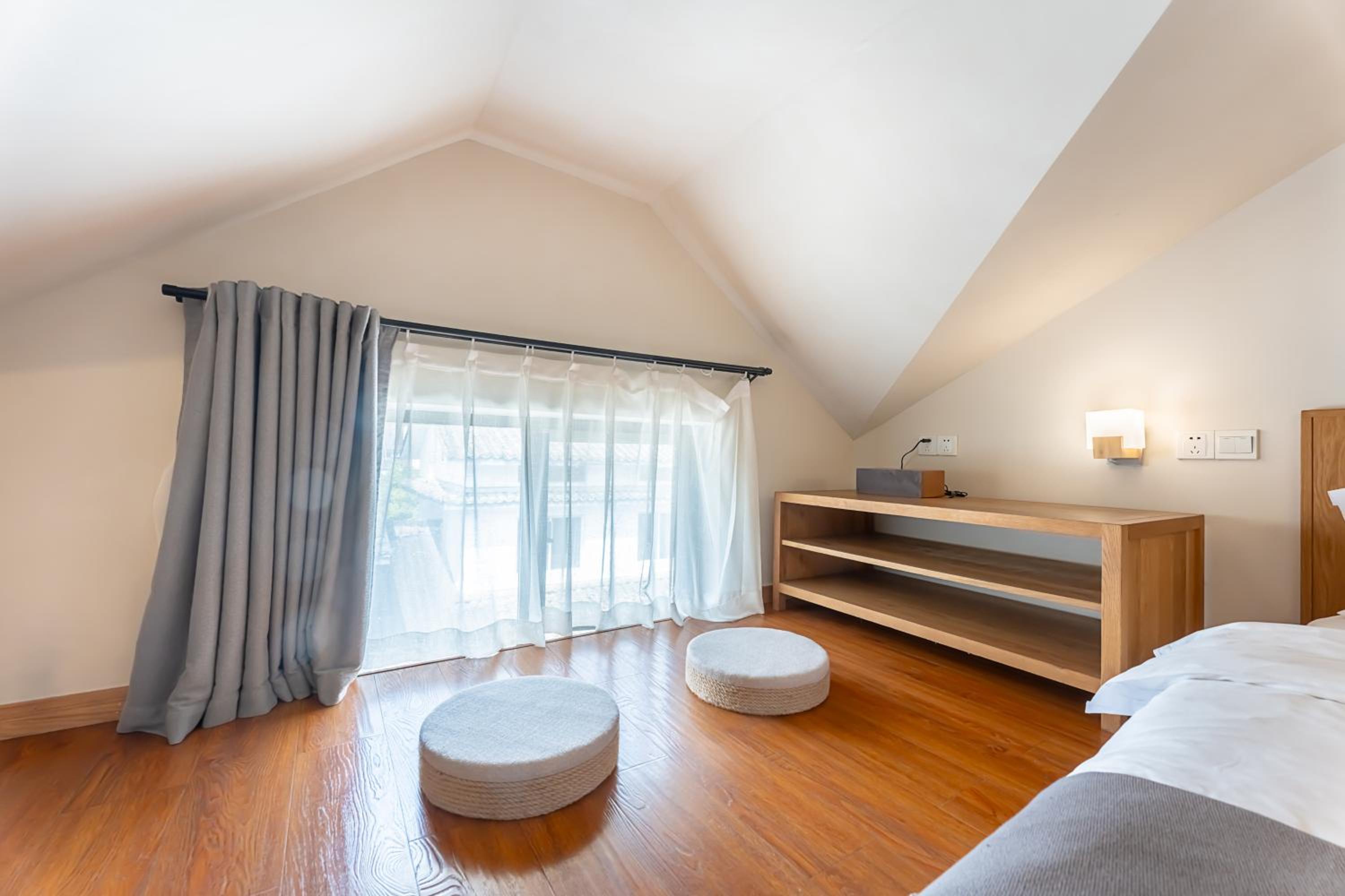 Hangzhou West Lake Yueshang Yunshe Boutique Homestay