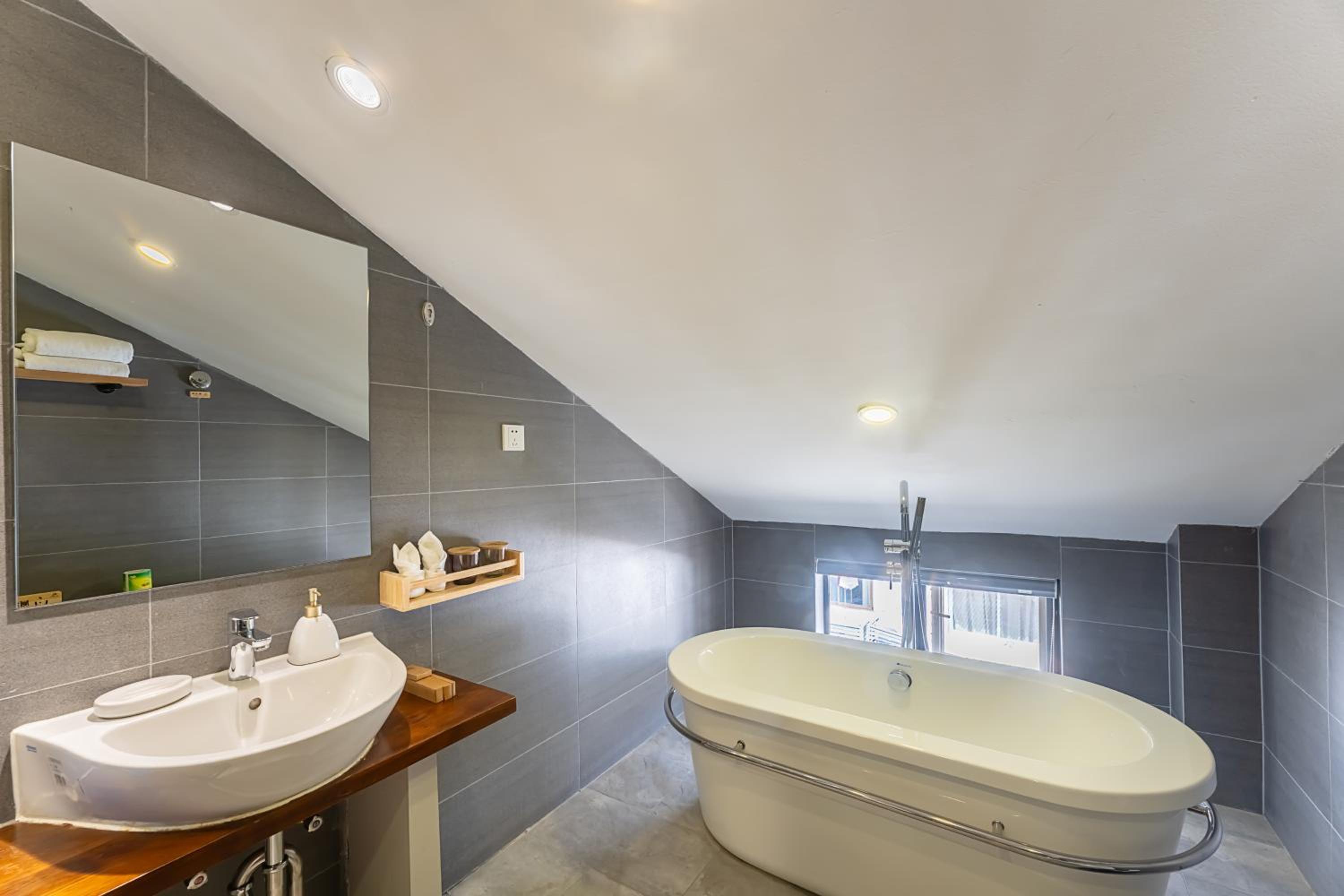 Hangzhou West Lake Yueshang Yunshe Boutique Homestay