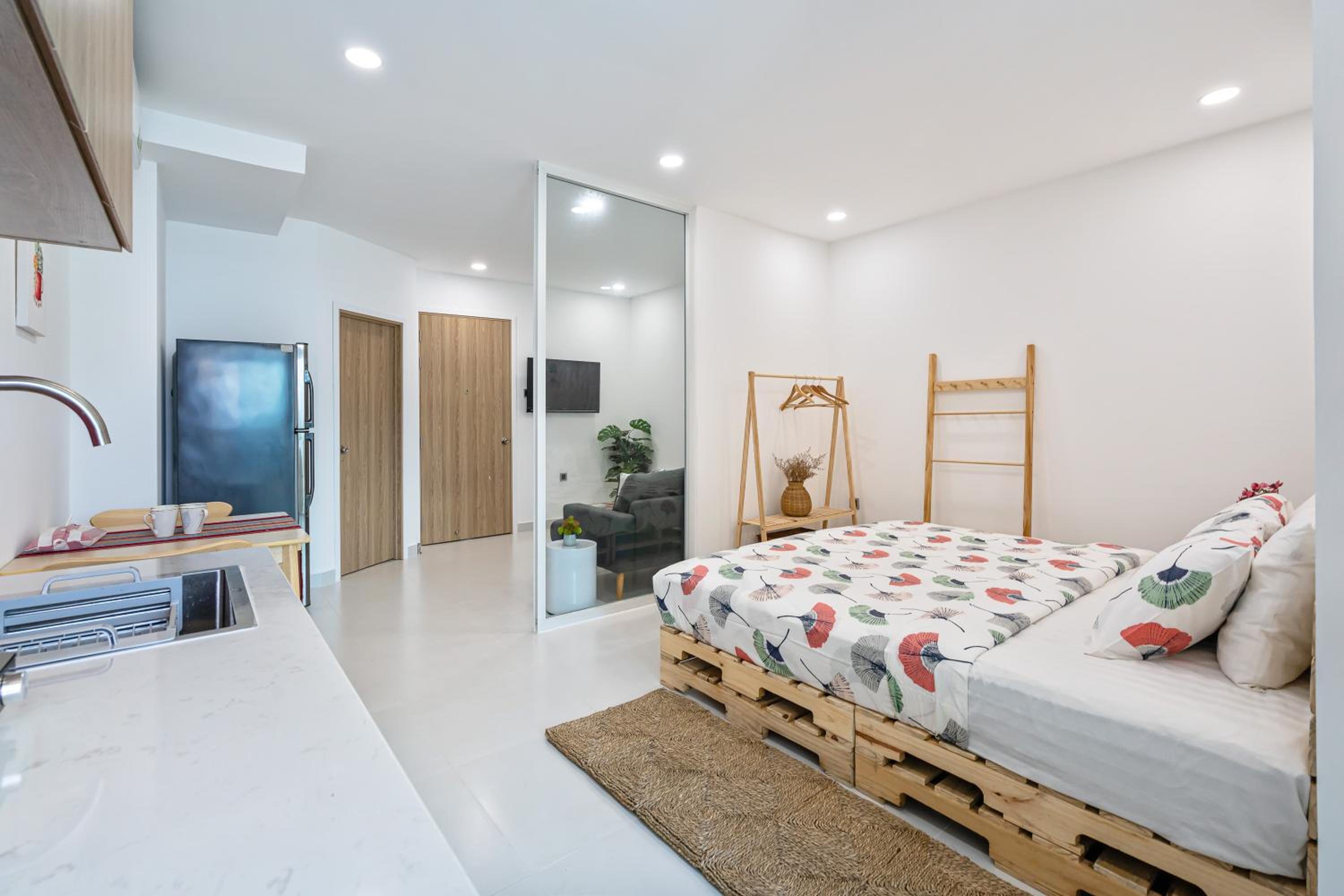 Alex House Saigon - Serviced Apartment