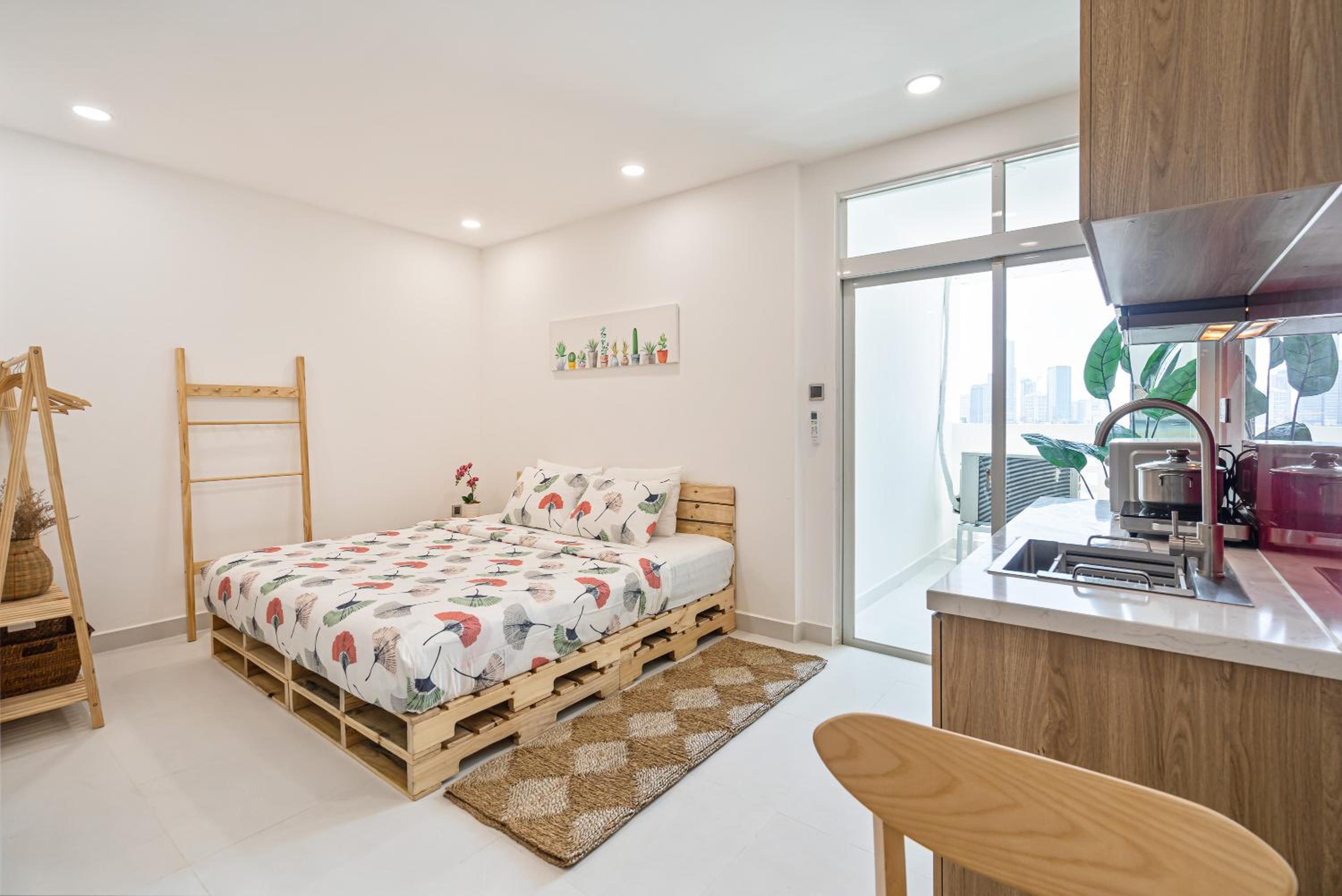 Alex House Saigon - Serviced Apartment