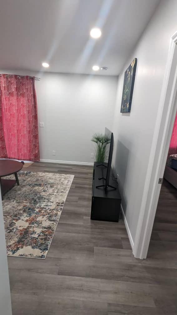 Comfy one bedroom Airdrie