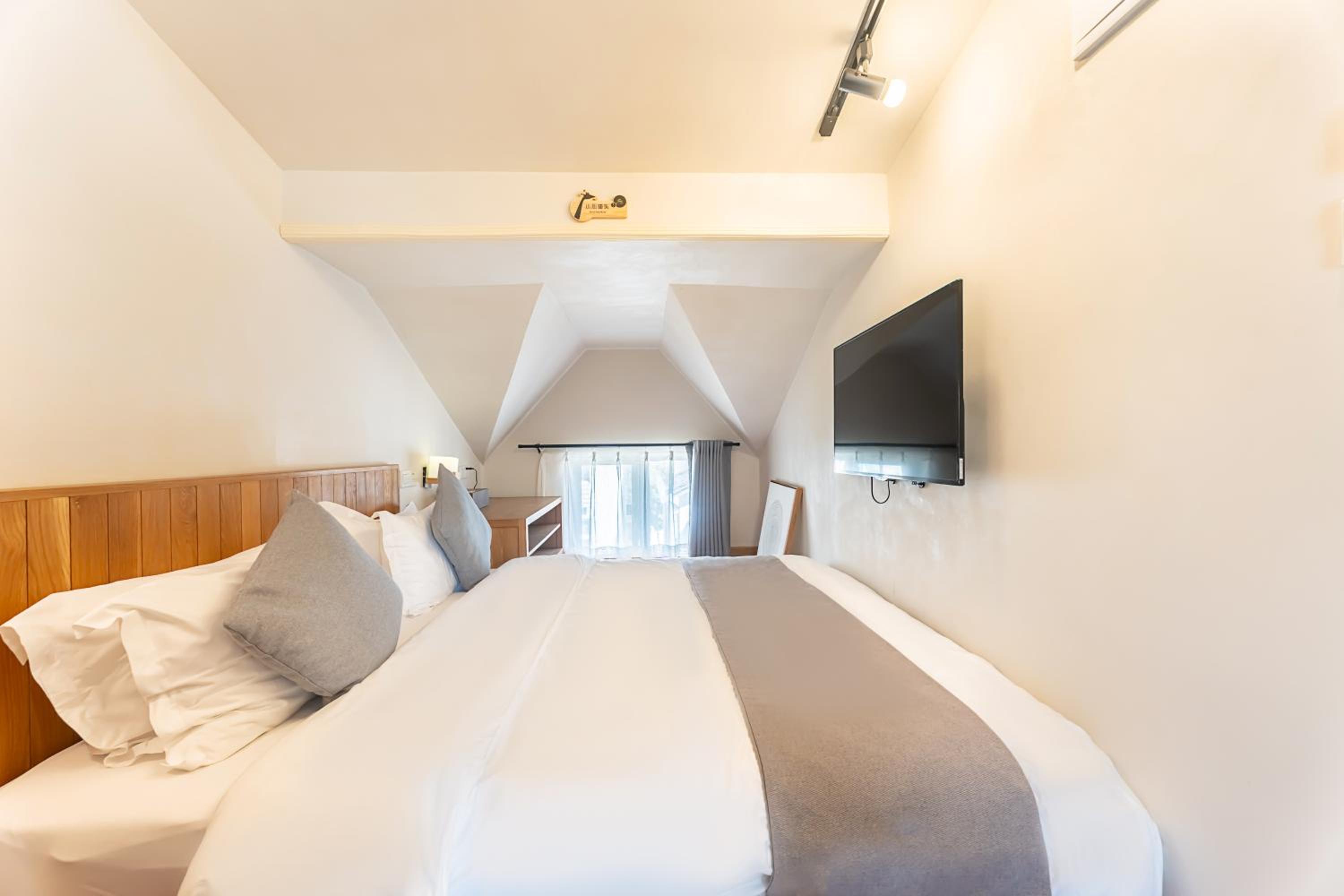 Hangzhou West Lake Yueshang Yunshe Boutique Homestay