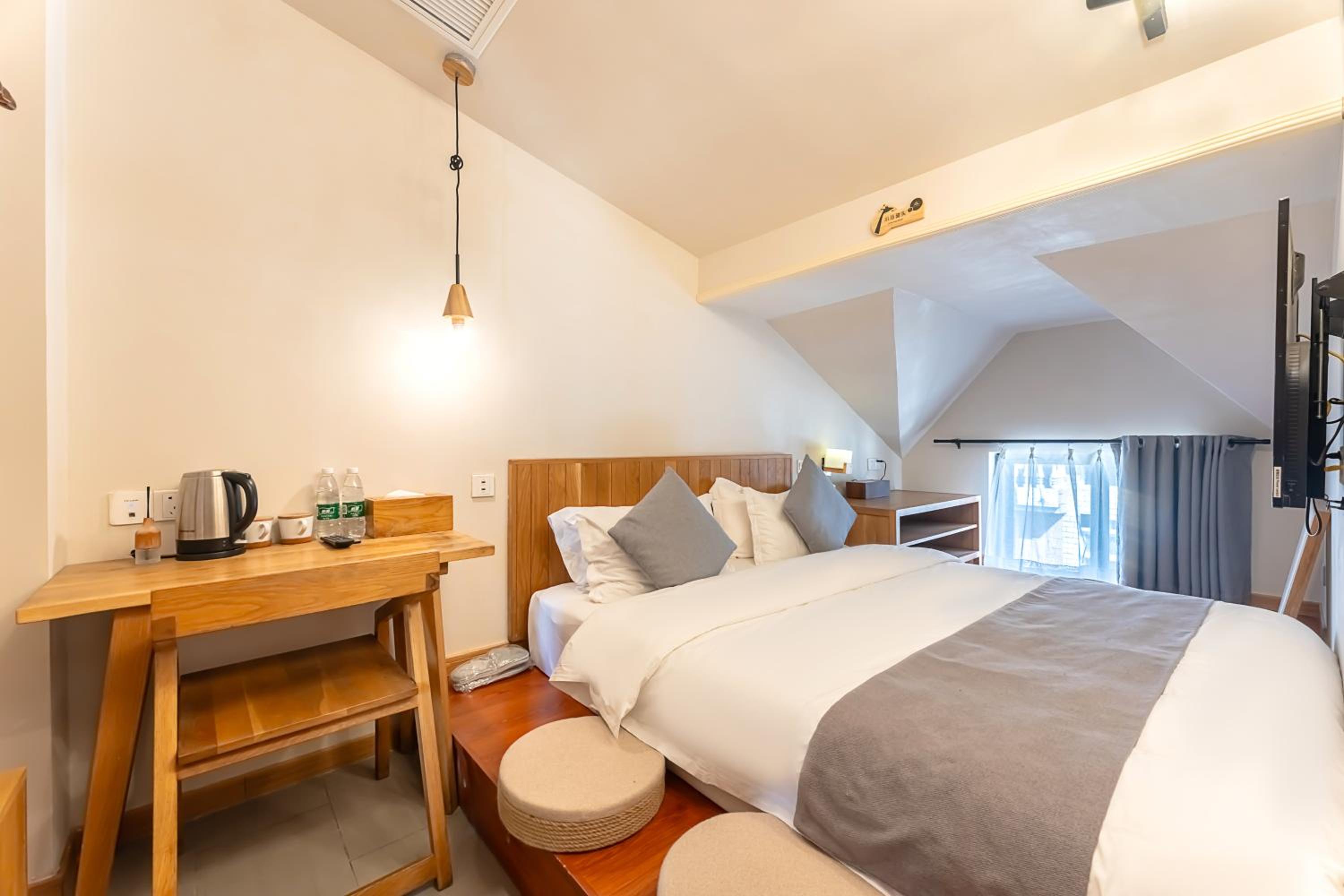 Hangzhou West Lake Yueshang Yunshe Boutique Homestay