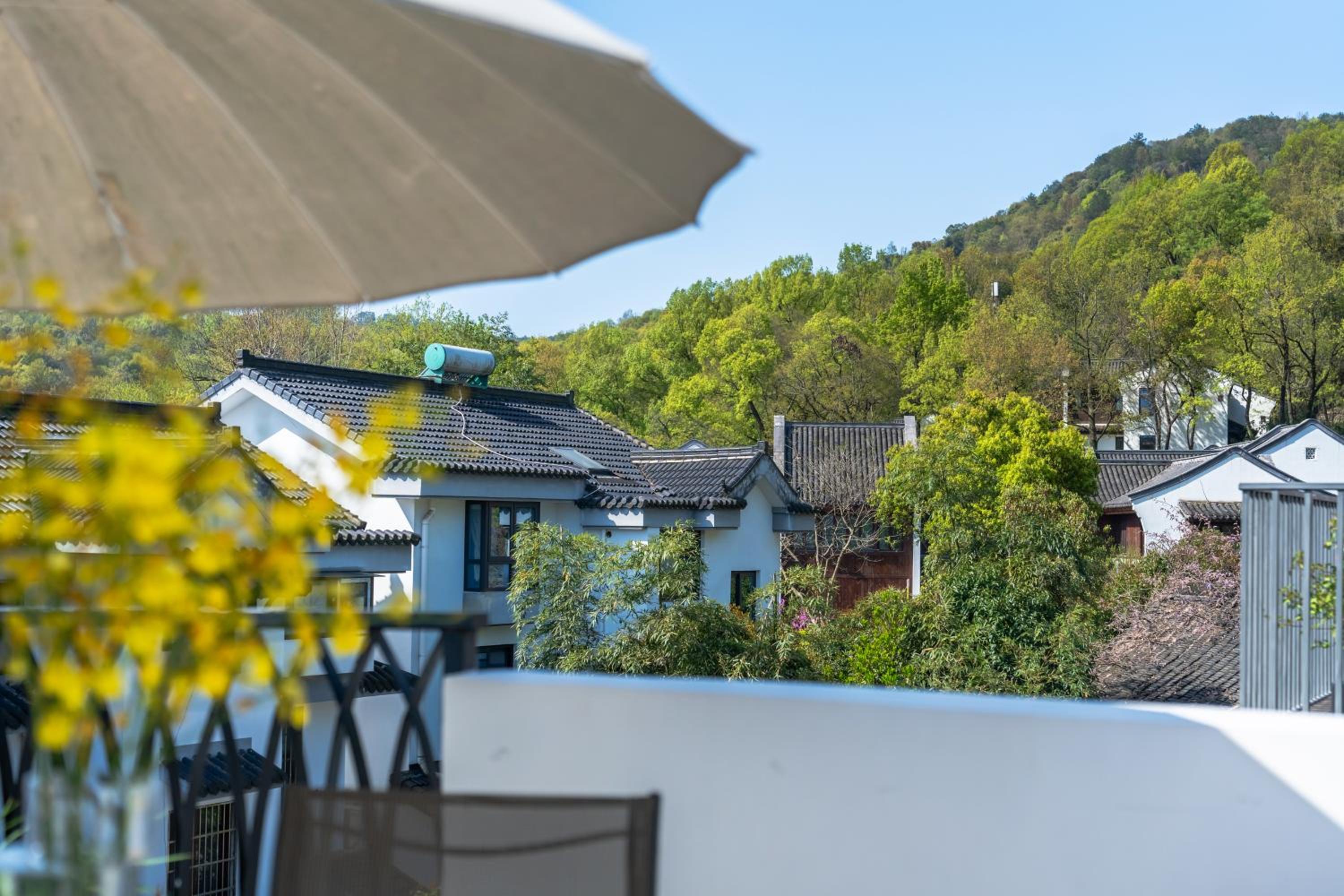 Hangzhou West Lake Yueshang Yunshe Boutique Homestay