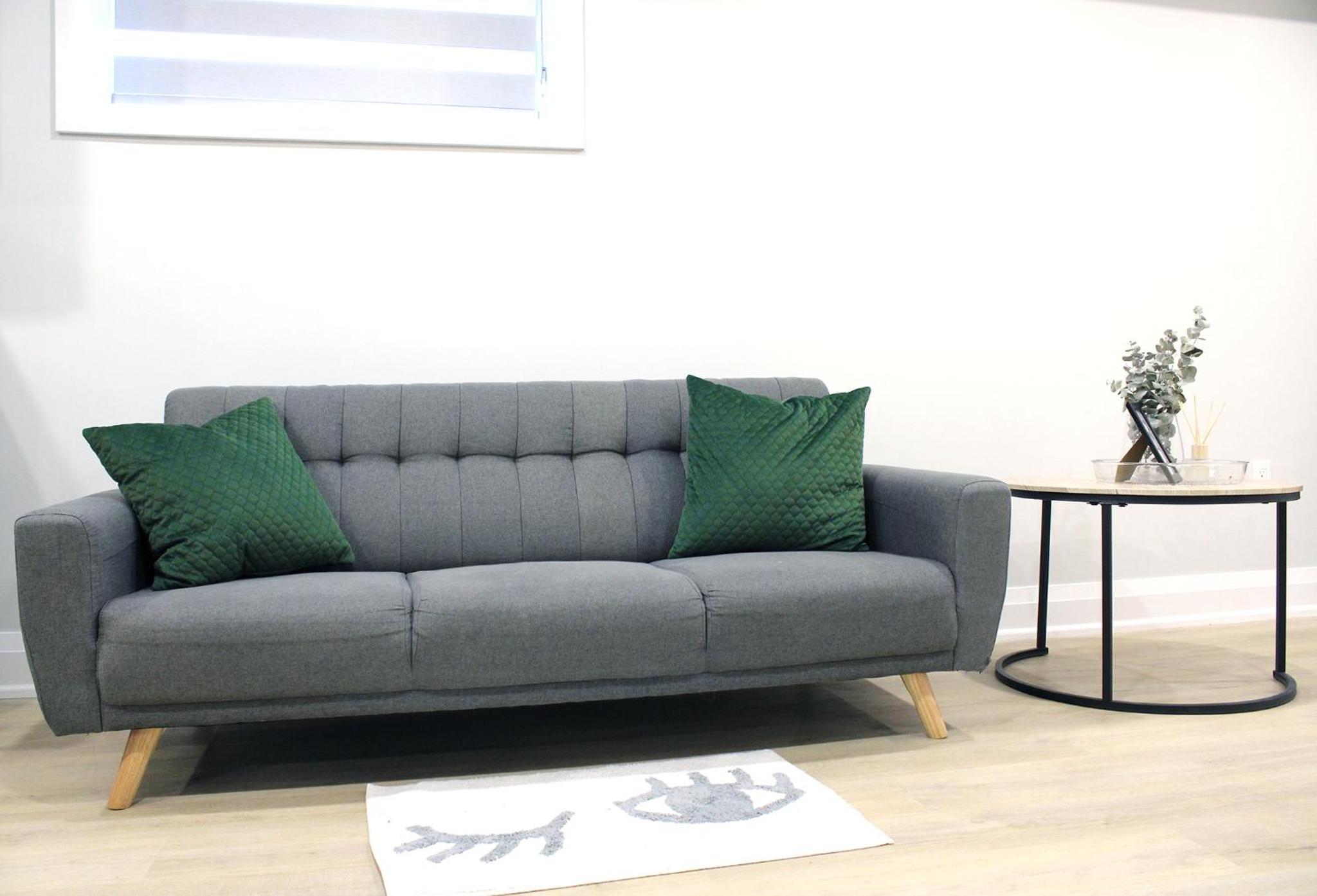 Urban Haven: 2BR/2BA+Office, Kitchen, Dining