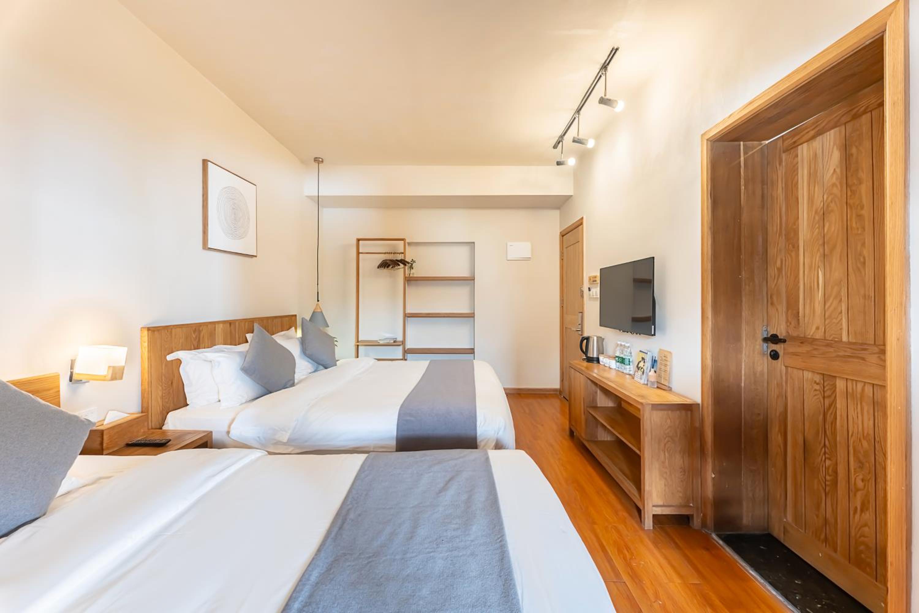 Hangzhou West Lake Yueshang Yunshe Boutique Homestay
