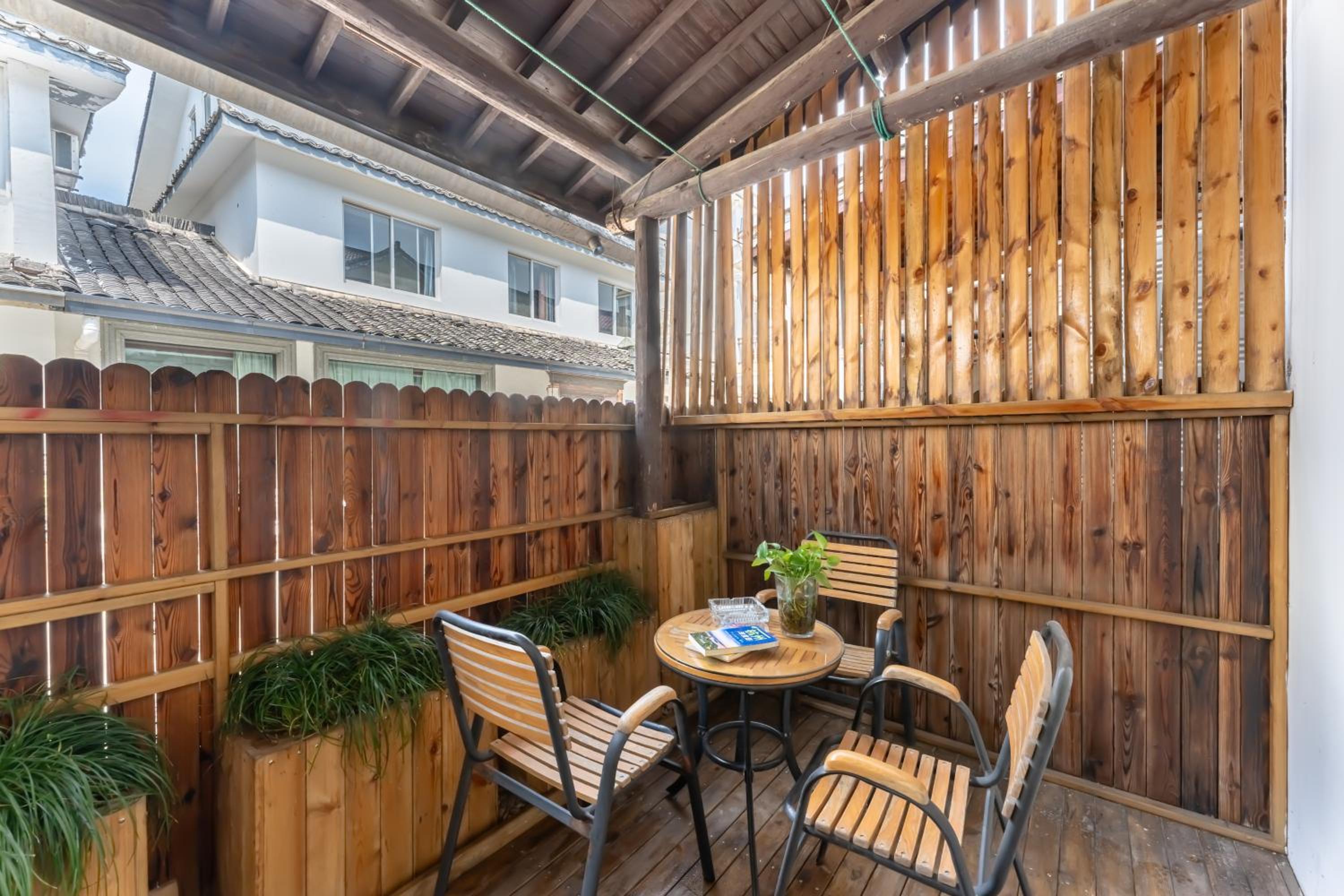Hangzhou West Lake Yueshang Yunshe Boutique Homestay
