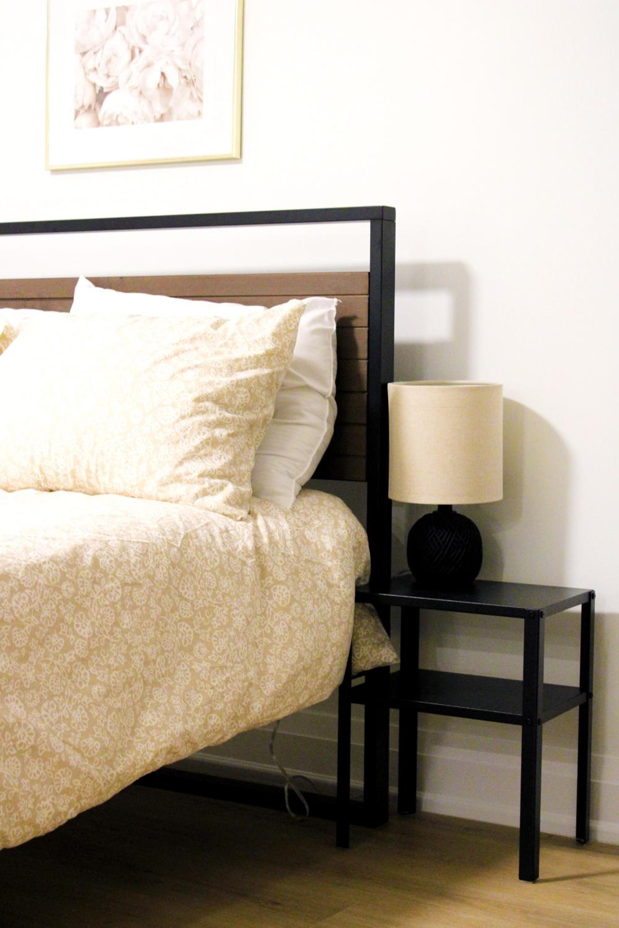 Urban Haven: 2BR/2BA+Office, Kitchen, Dining