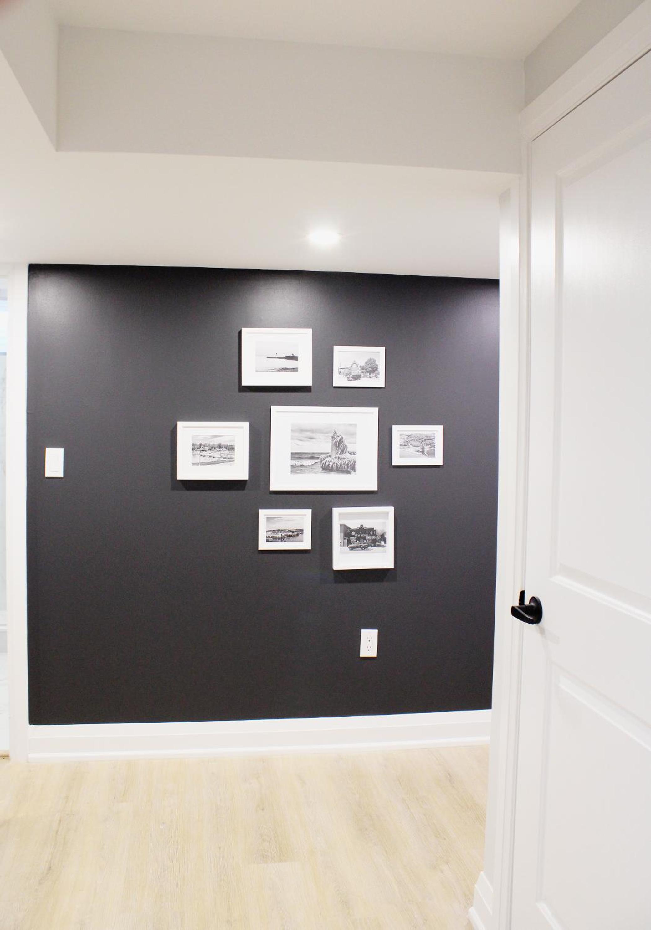 Urban Haven: 2BR/2BA+Office, Kitchen, Dining