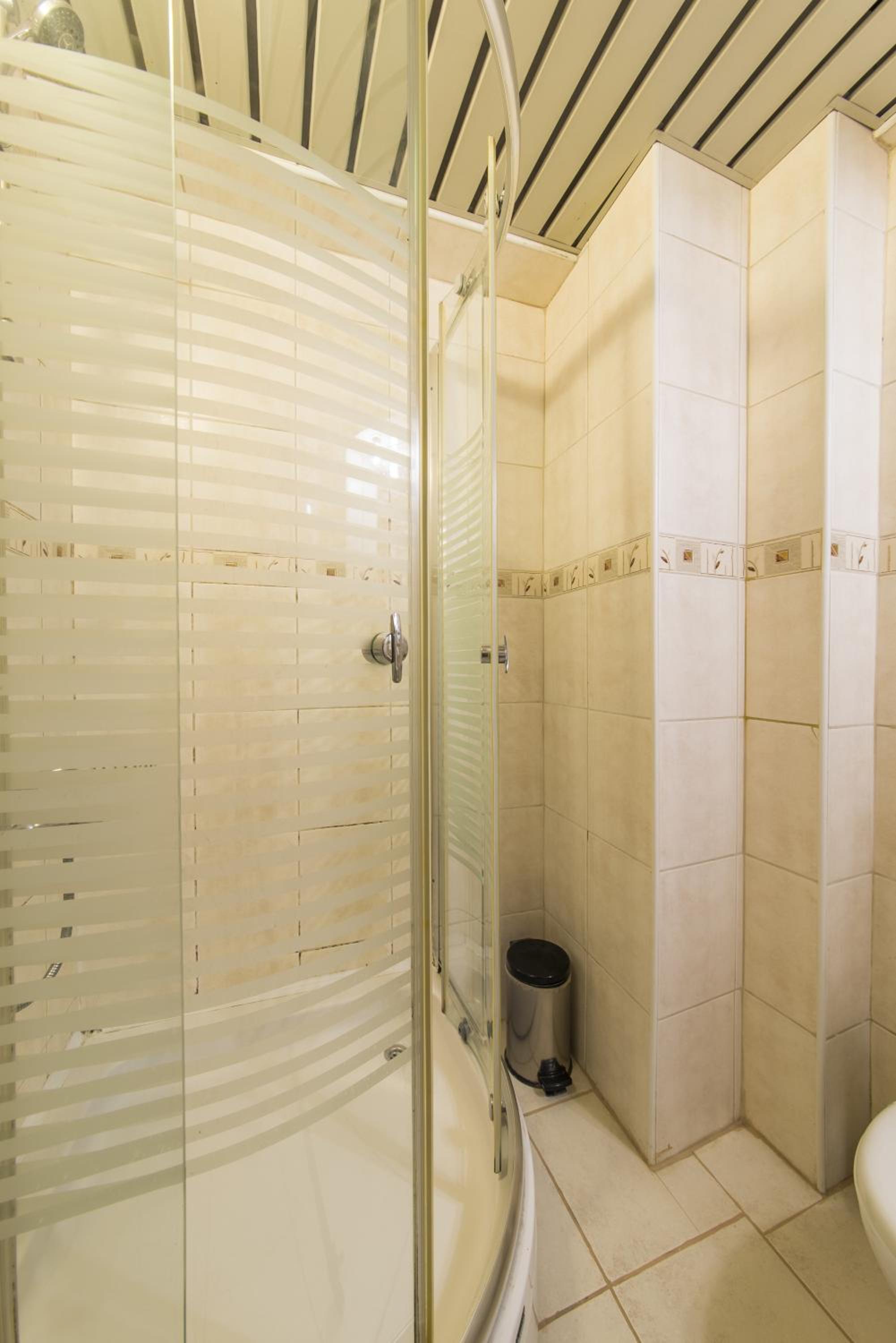 Deniz Houses - Image 10