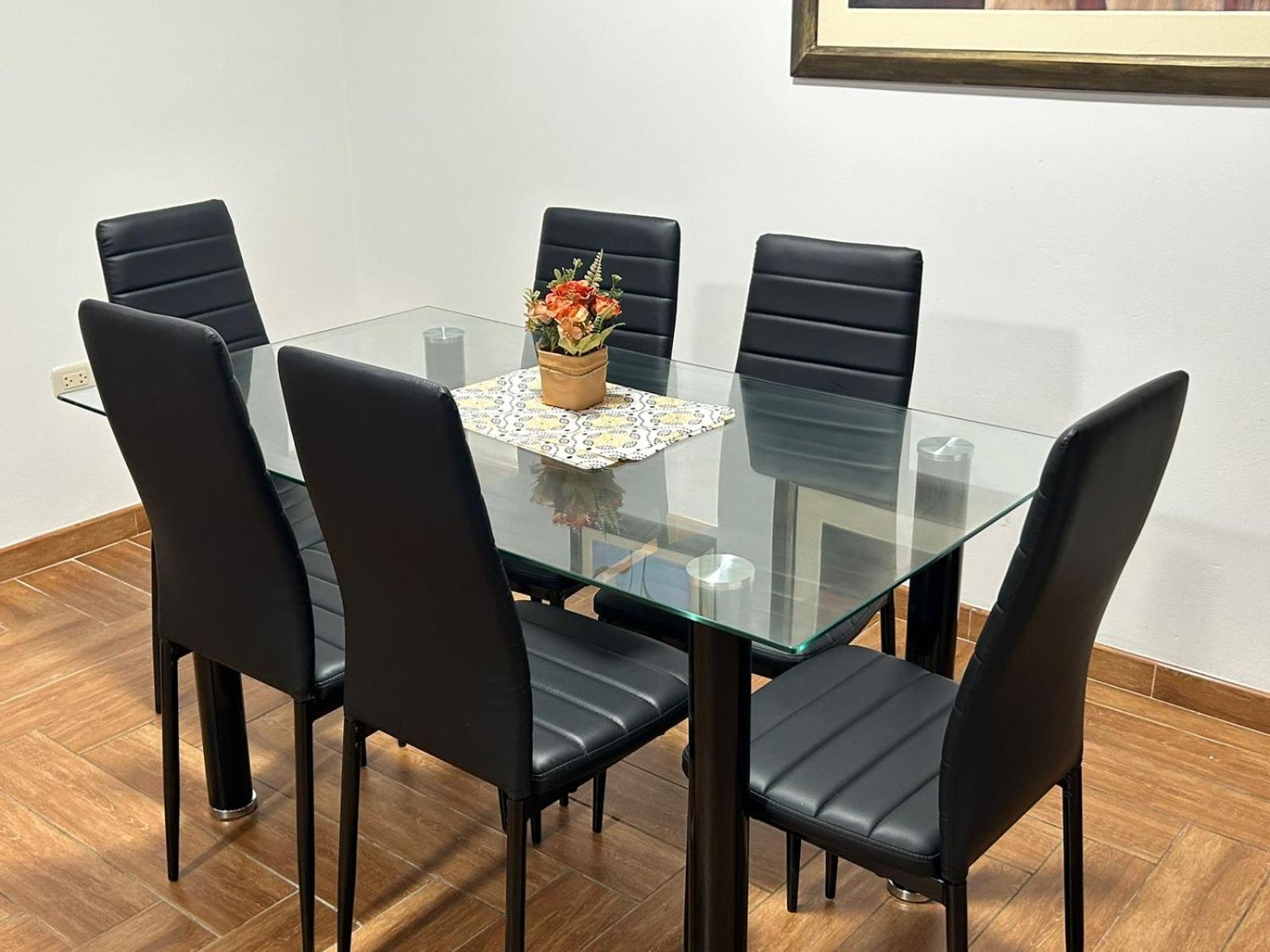 Departamento cerca a centros comerciales