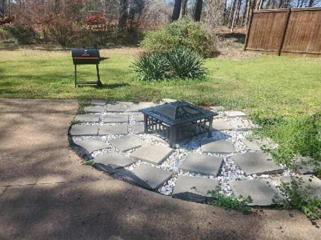 Gorgeous Cabin by Lake with Waterview and walking access view 3