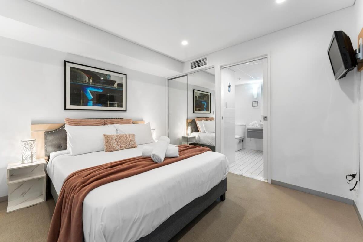 CBD 1BR Apt-104 North Terrace-Walkable CityView