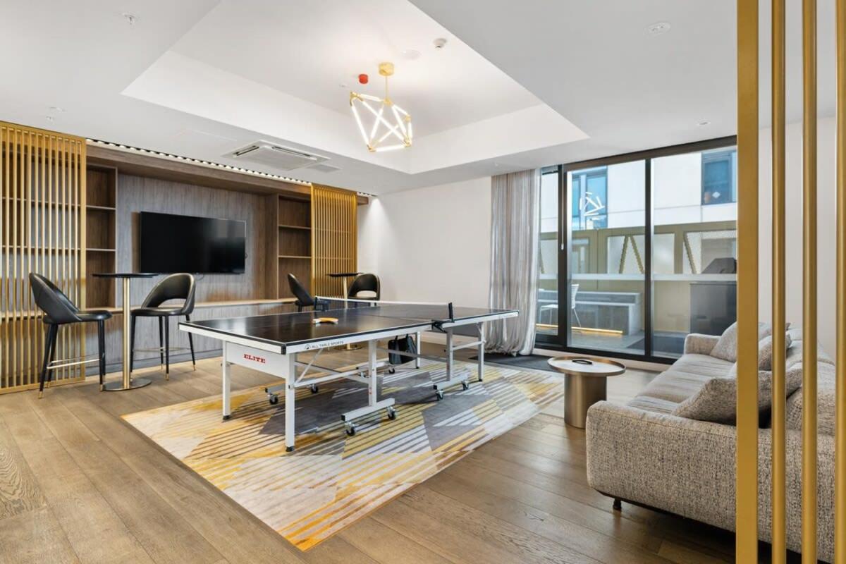 The amazing 1BR CBD Apt Premium Location
