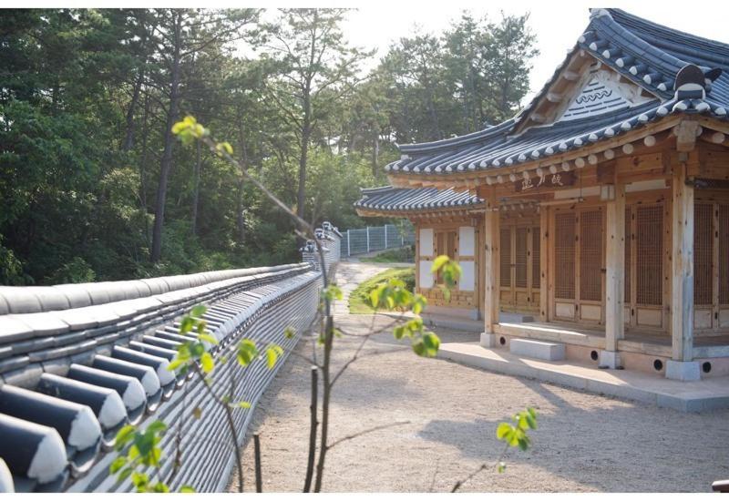 Daebudo Paper Museum Hanok Pension view 4