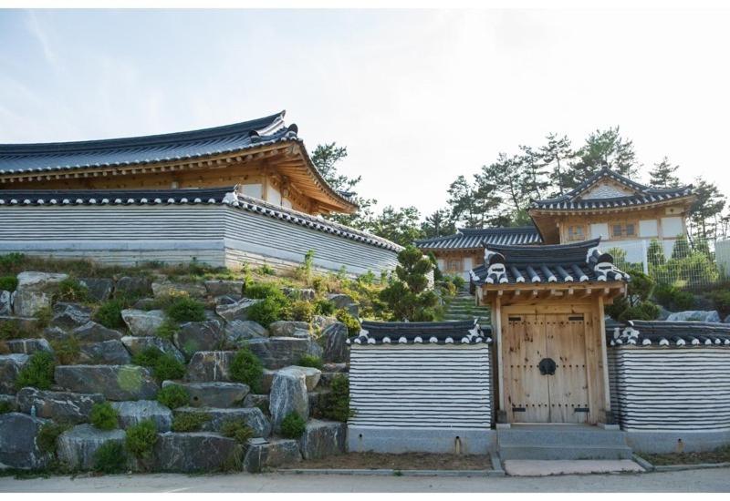 Daebudo Paper Museum Hanok Pension view 3