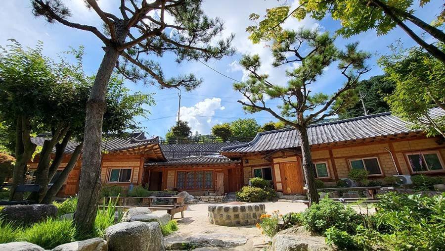 Gapyeong Dume Mountain Pension