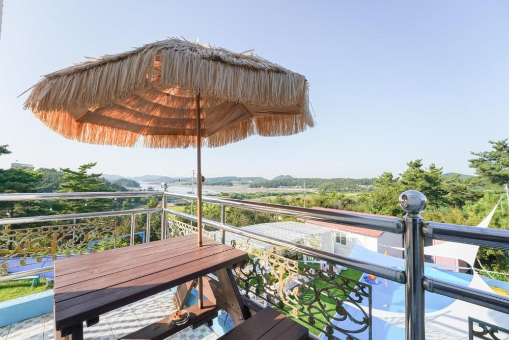Taean Haeyang Jungwon Pension