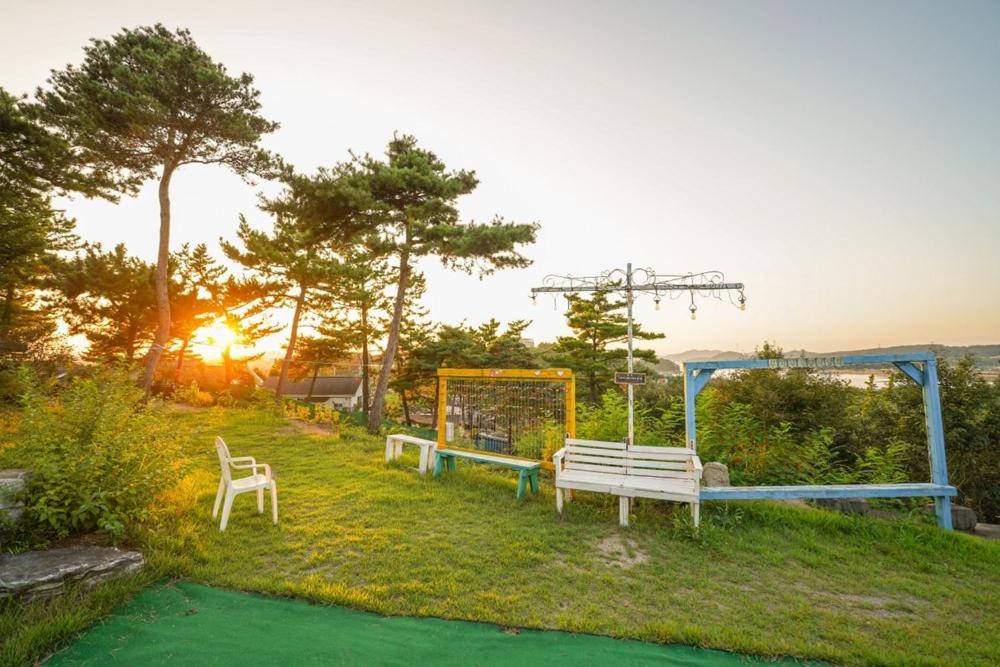 Taean Haeyang Jungwon Pension