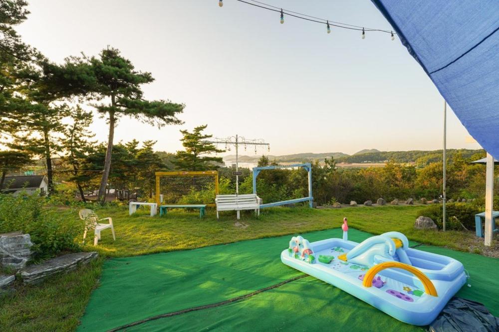 Taean Haeyang Jungwon Pension