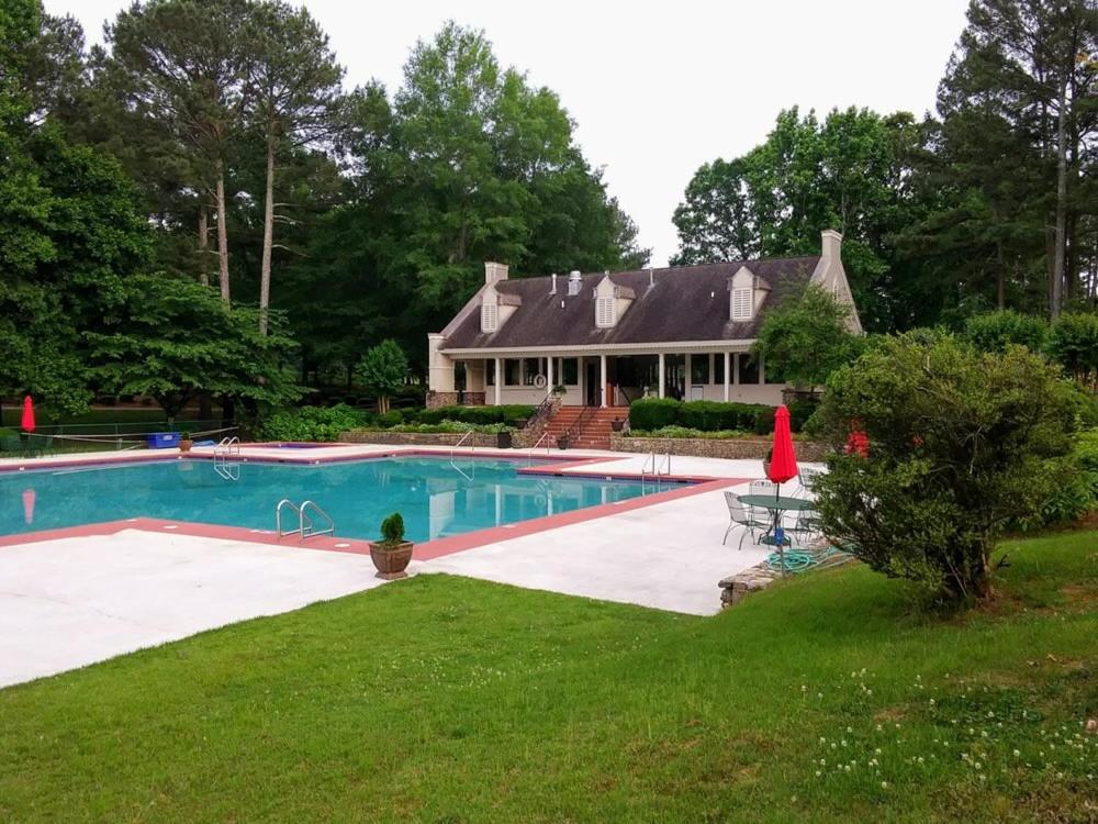 The Lake House on Cherokee Ridge Golf Course