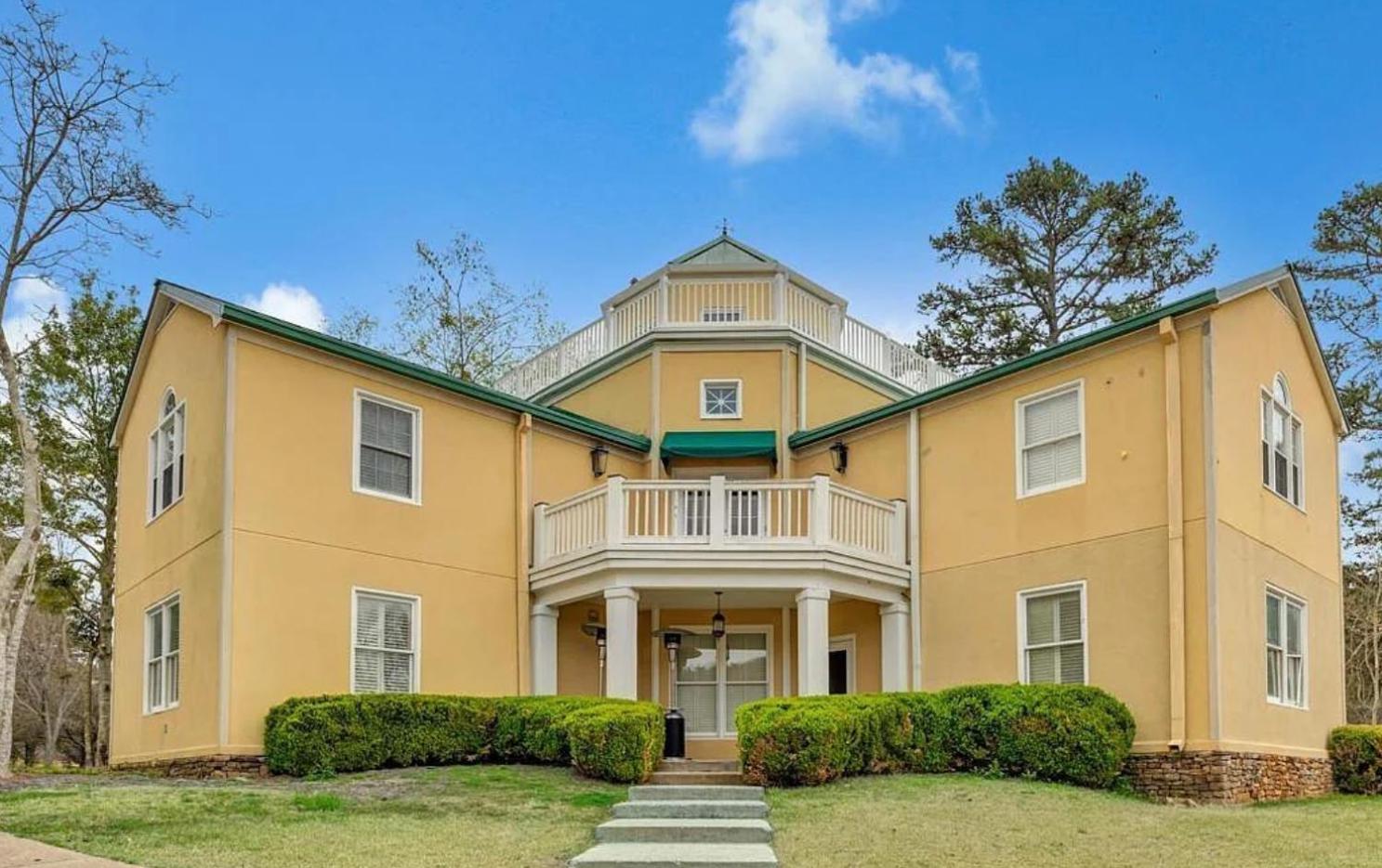 The Lake House on Cherokee Ridge Golf Course