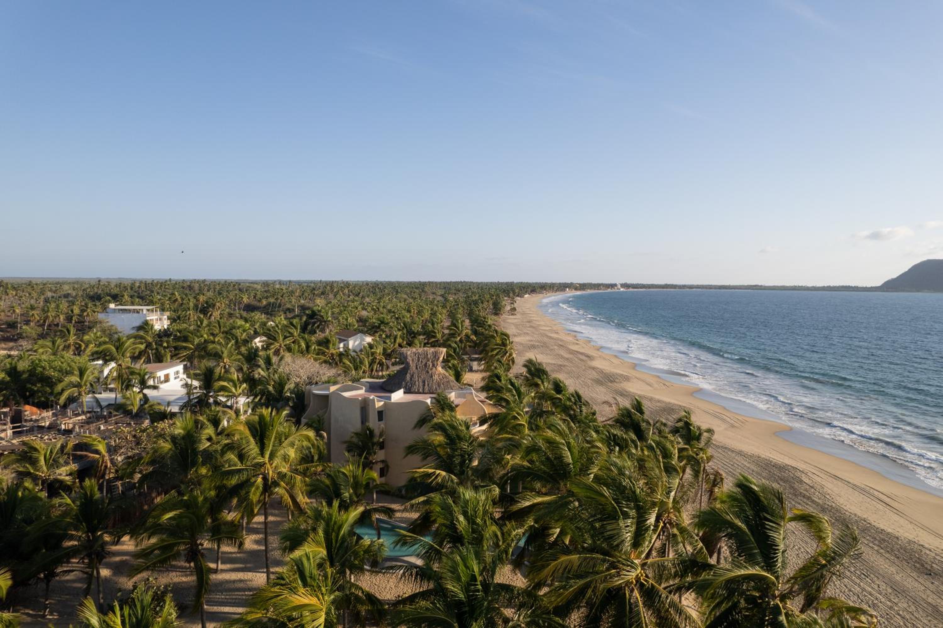 Mar de Coco Beach Front Villas view 3