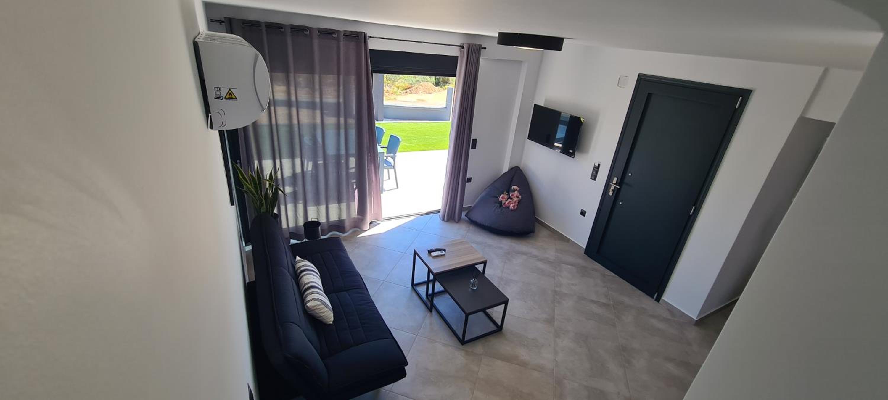 LUXURY VILLAS AKTI view 3