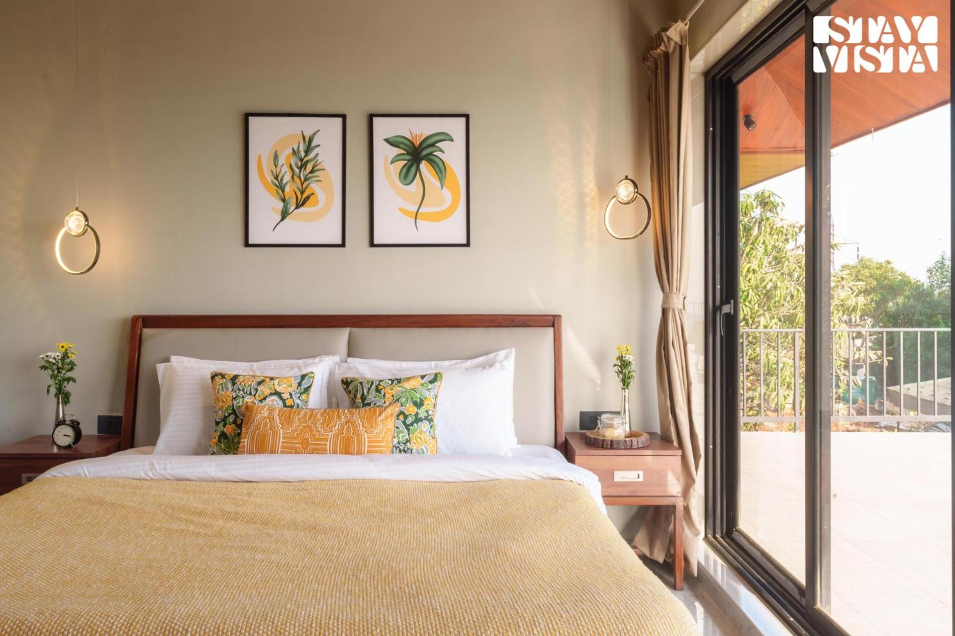StayVista's Esperanza - Mountain-Side Retreat with Infinity Pool, Gazebo & Indoor-Outdoor Activities