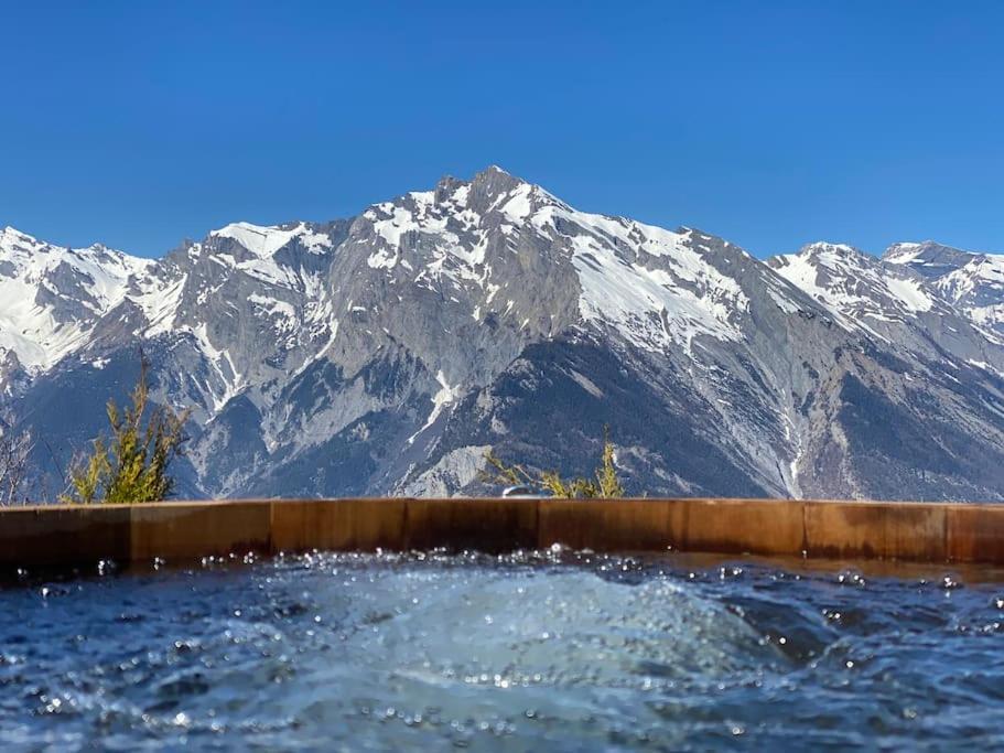 Chalet VG stunning view, Sauna & Jacuzzi by Jolidi