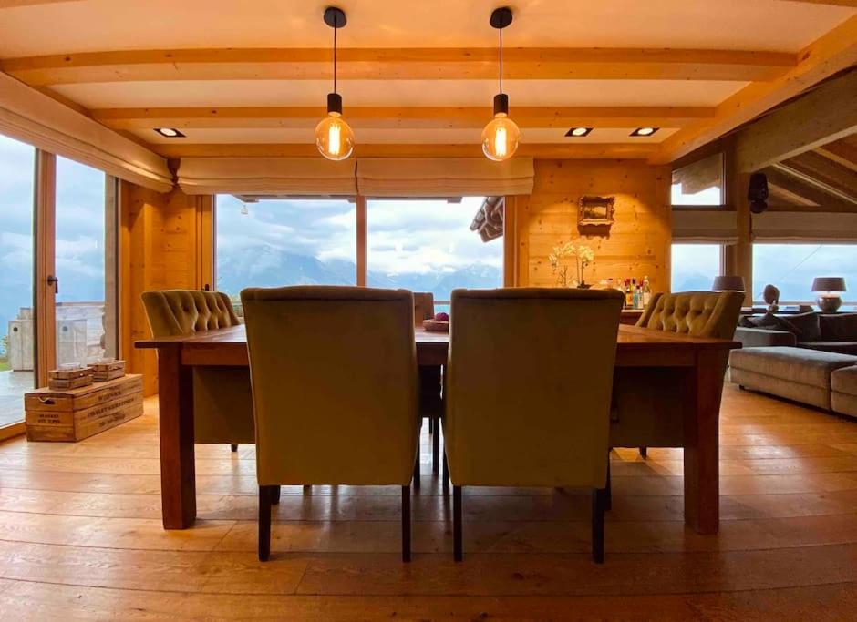 Chalet VG stunning view, Sauna & Jacuzzi by Jolidi