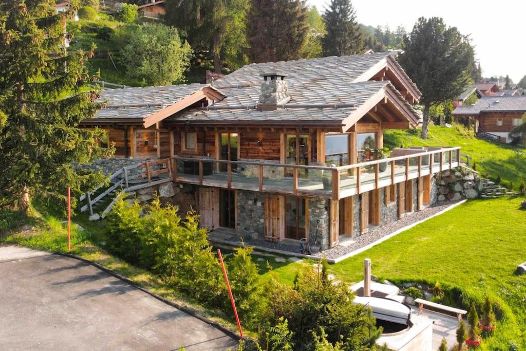 Chalet VG stunning view, Sauna & Jacuzzi by Jolidi